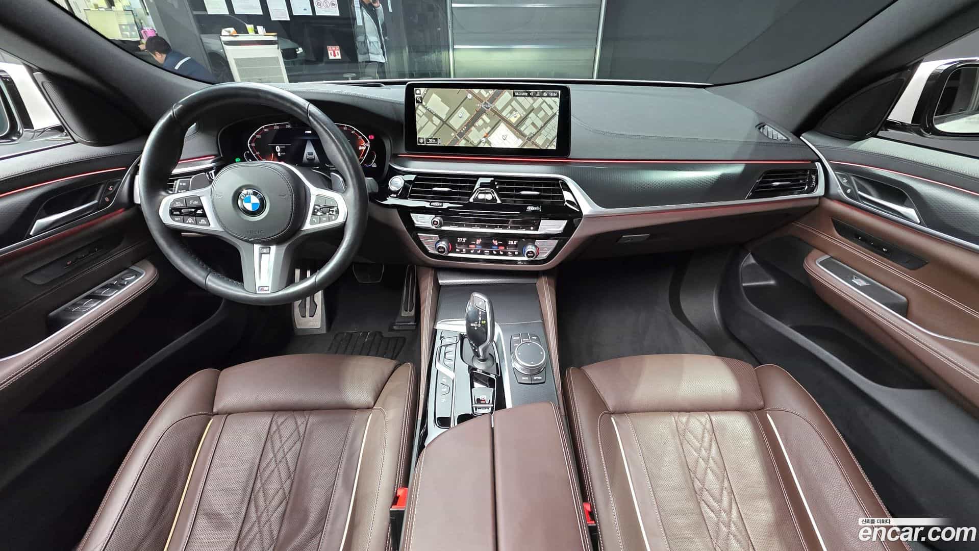 Gran Turismo BMW 2023.6-INNER-007