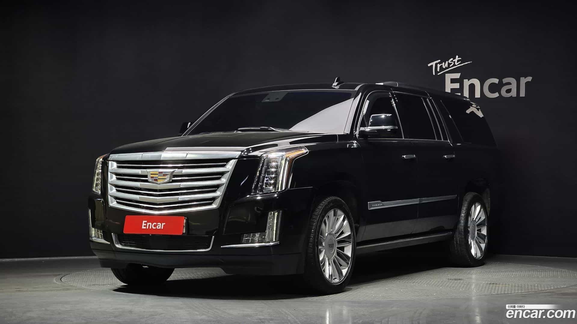 Escalade Cadillac 2019.1-OUTER-001