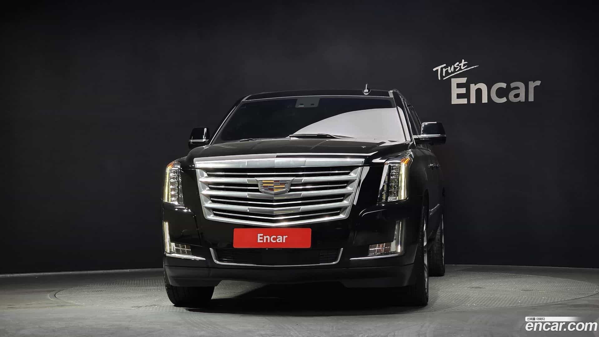 Escalade Cadillac 2019.1-OUTER-003