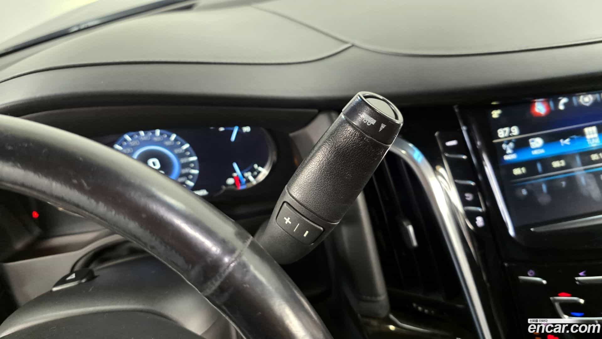 Escalade Cadillac 2019.1-INNER-009