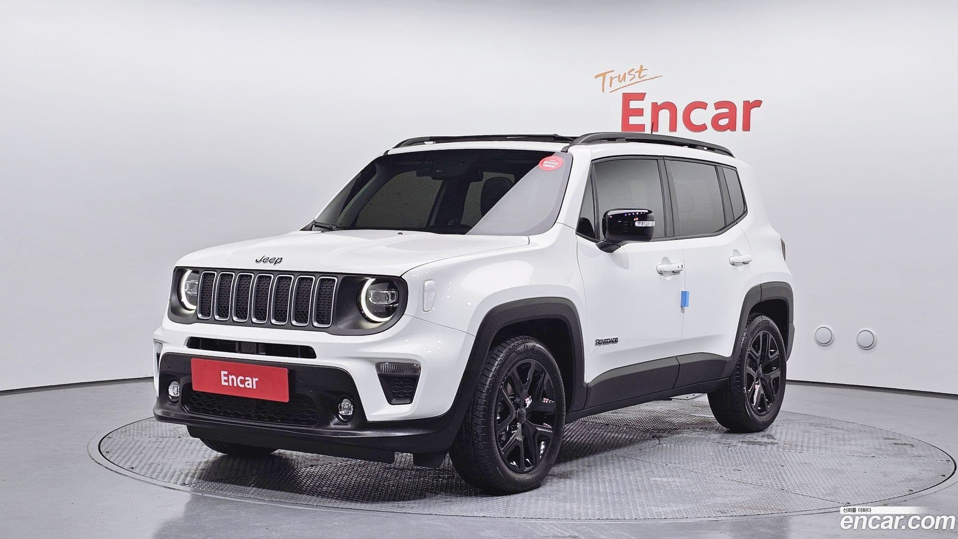 Main__Slider__Photo:Renegade Jeep 2023.11-0