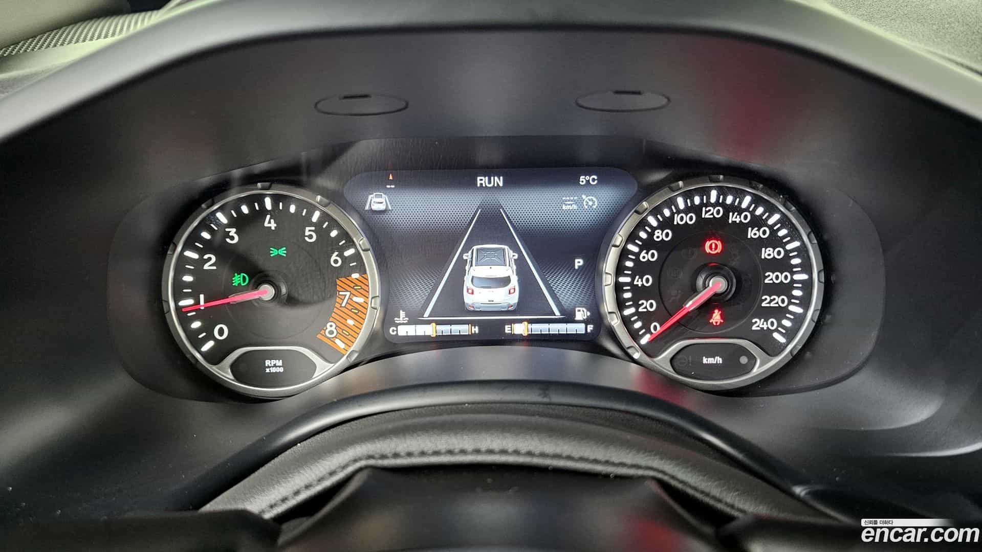 Renegade Jeep 2023.11-INNER-008