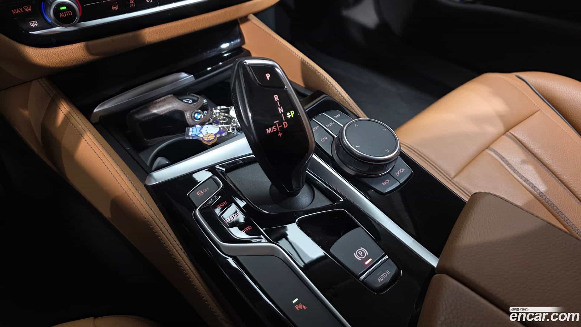 5-Series BMW 2019.11-INNER-009