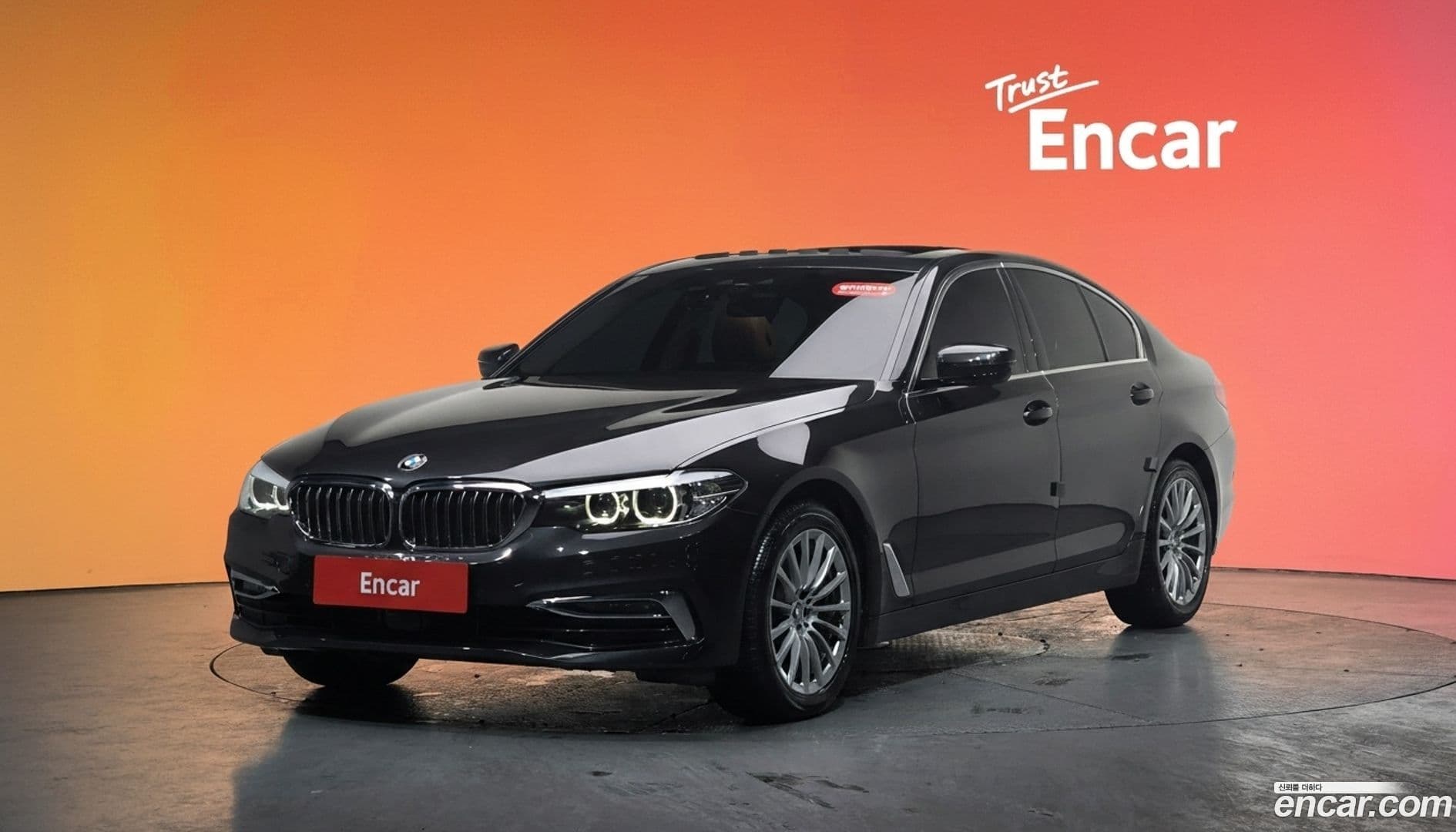 Main__Slider__Photo:5-Series BMW 2019.11-0