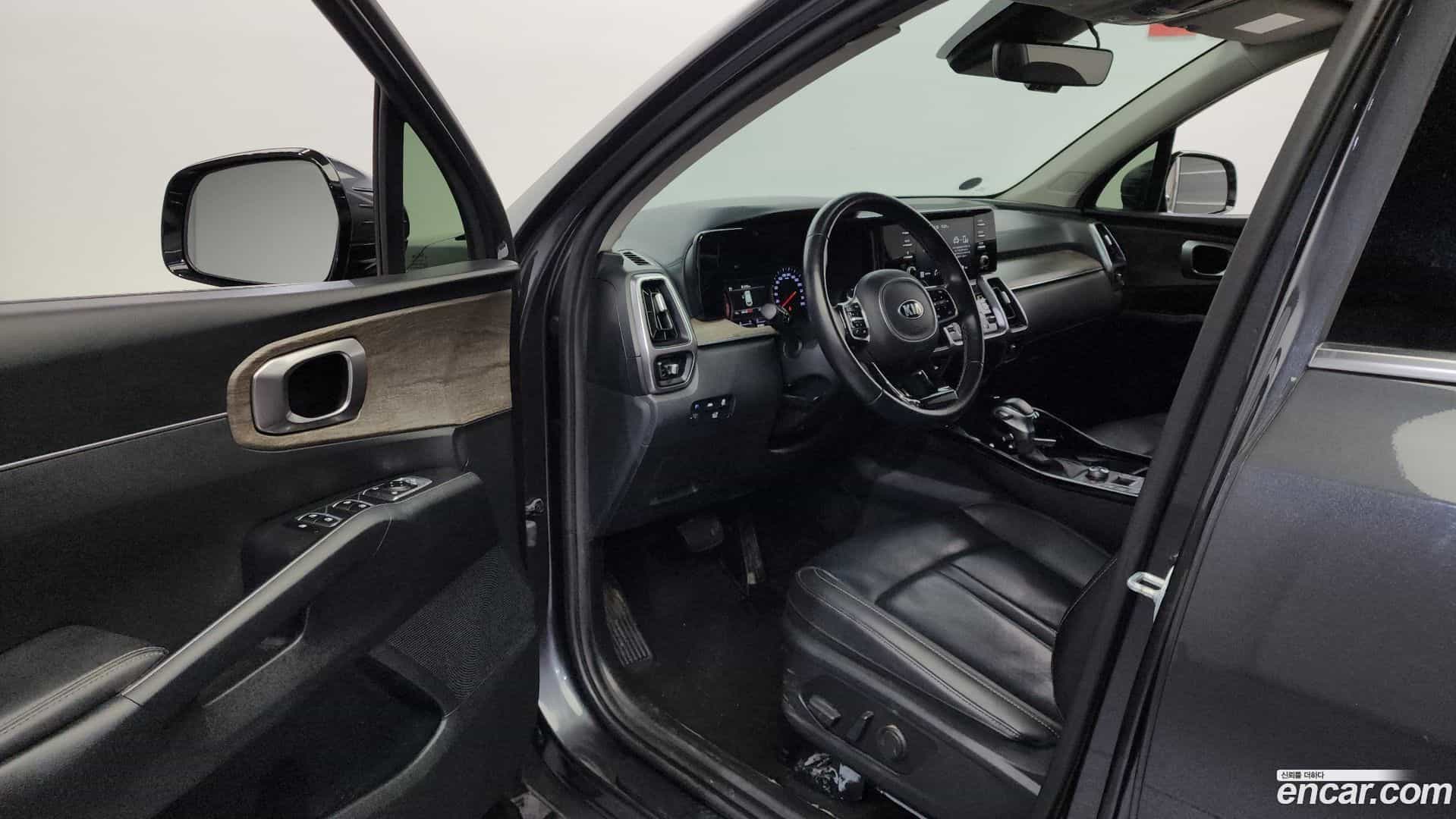 Sorento Kia 2021.1-INNER-010