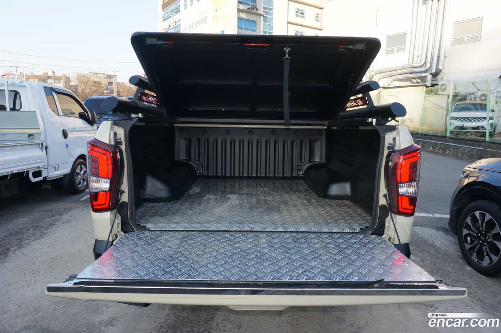 Rexton KG Mobility 2023.11-INNER-010