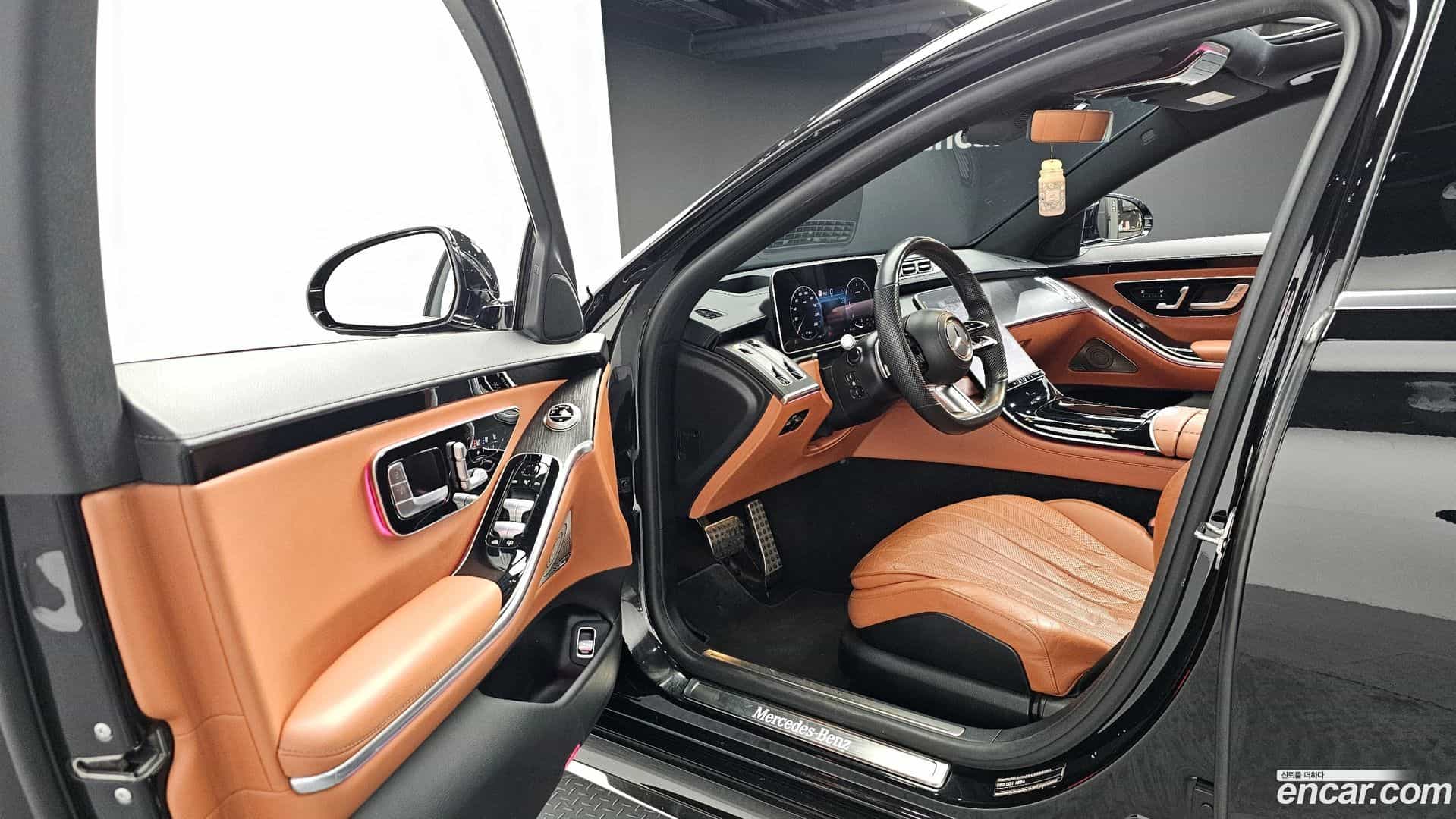 S-Class Mercedes-Benz 2022.6-OPTION-015