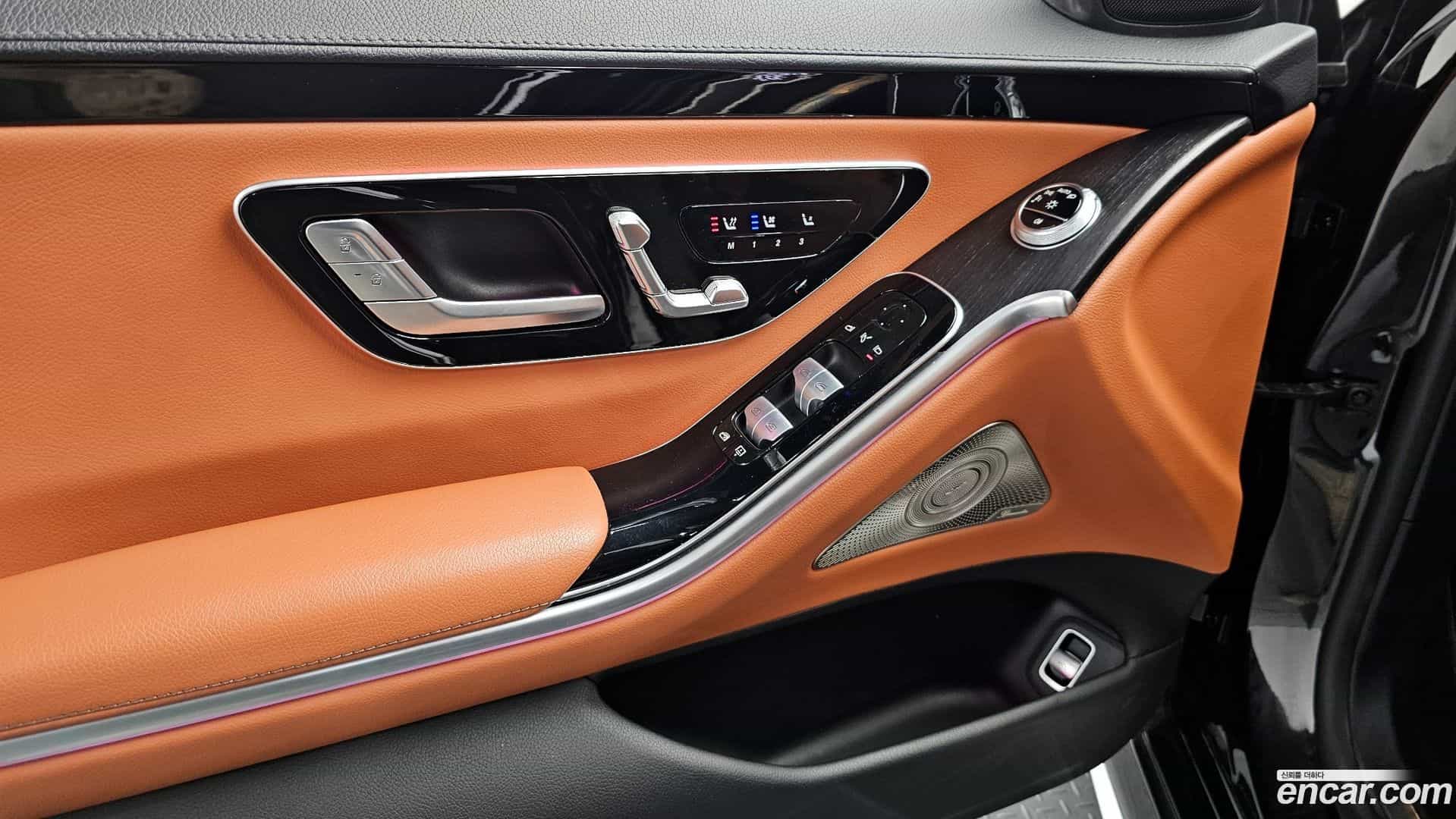 S-Class Mercedes-Benz 2022.6-OPTION-024