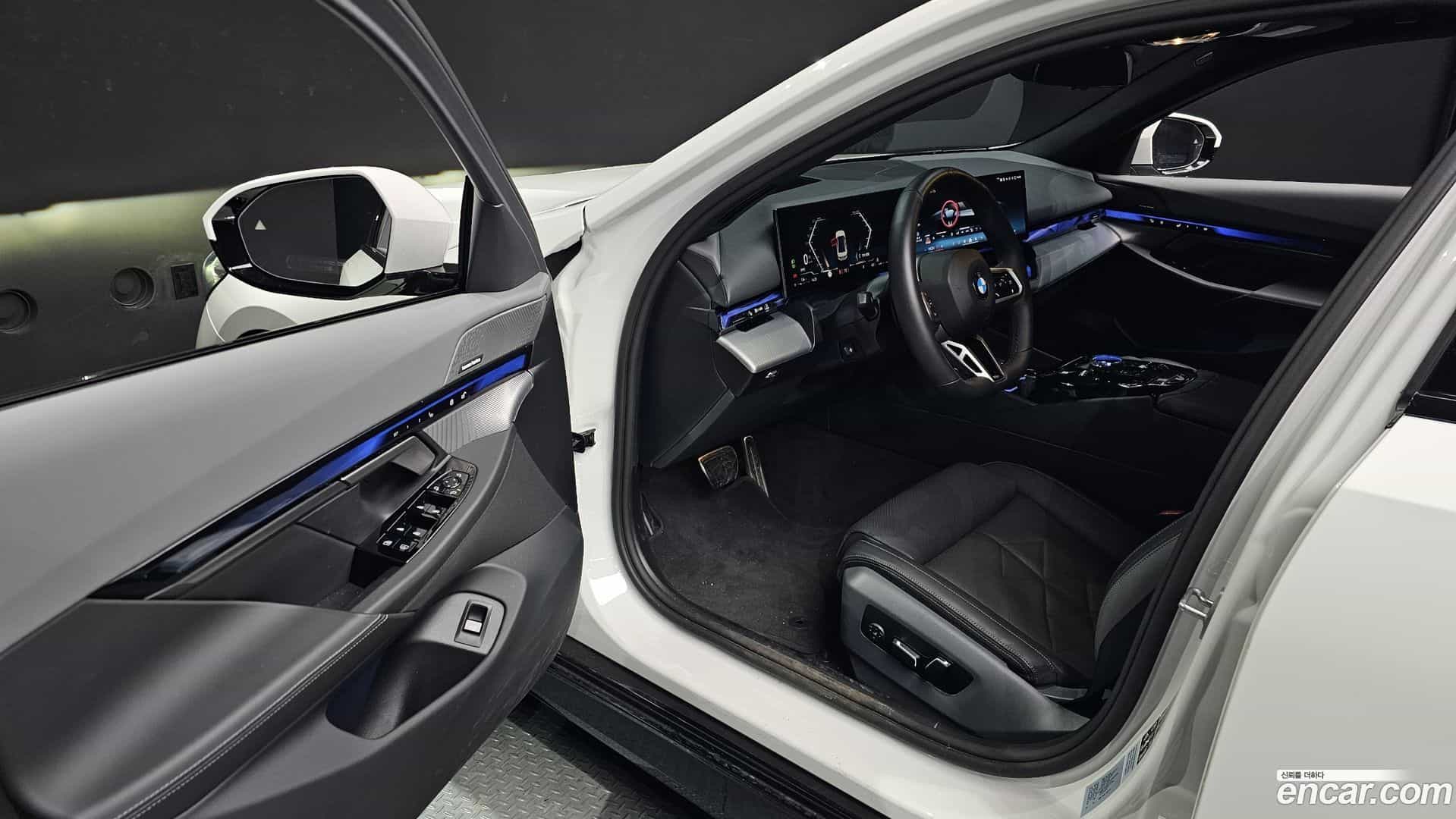 5-Series BMW 2025.6-OPTION-015