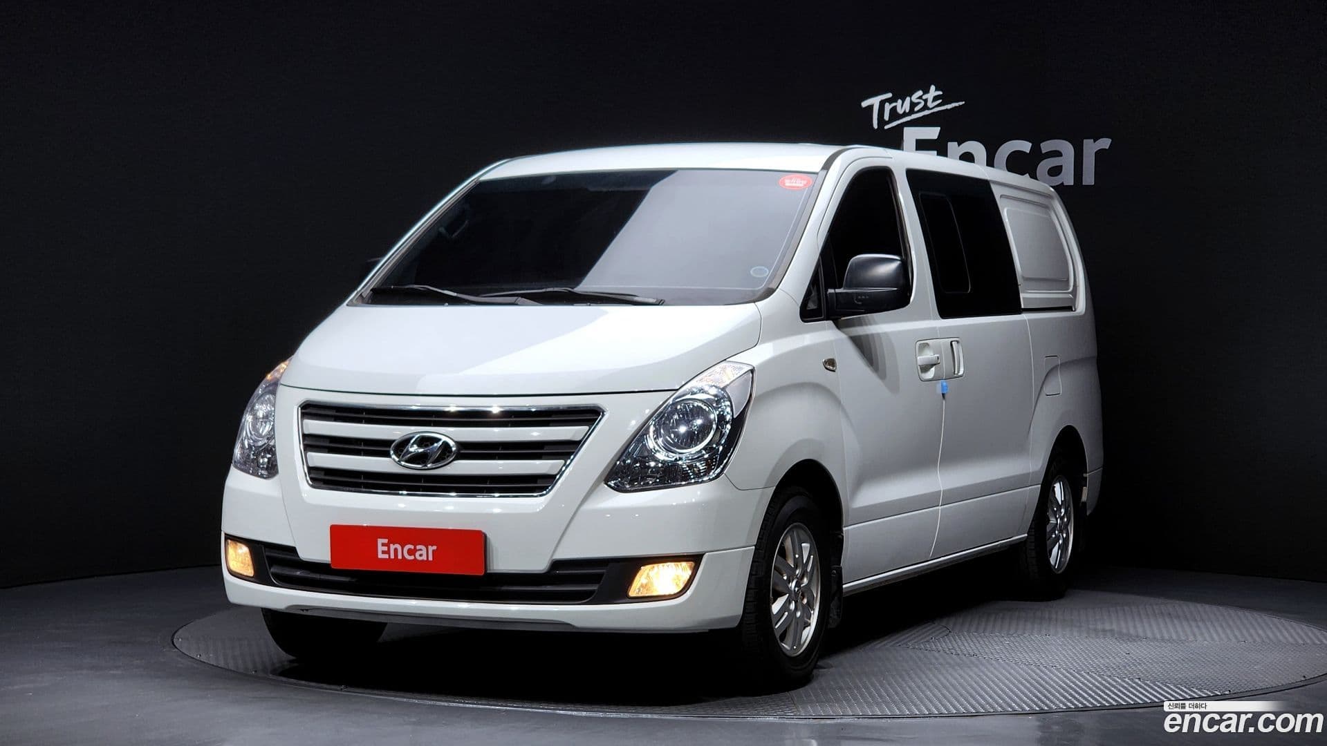 Main__Slider__Photo:Starex Hyundai 2015.10-0