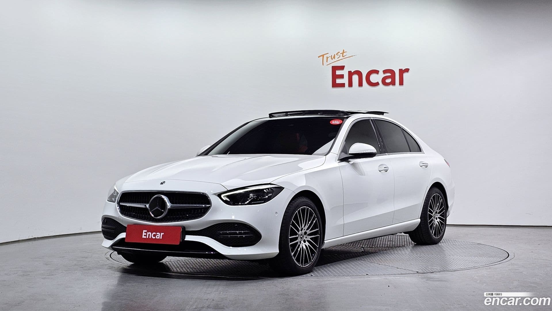Main__Slider__Photo:C-Class Mercedes-Benz 2022.3-0