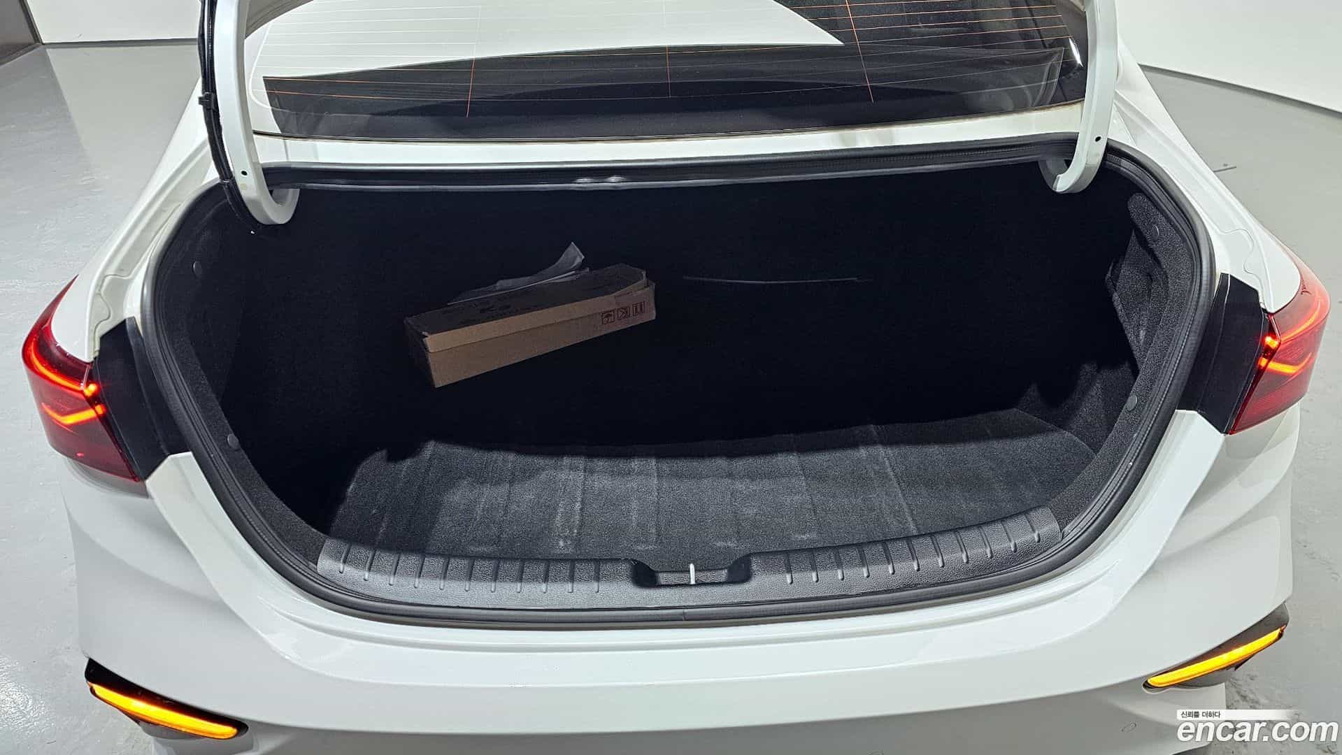 K3 Kia 2018.6-OPTION-024