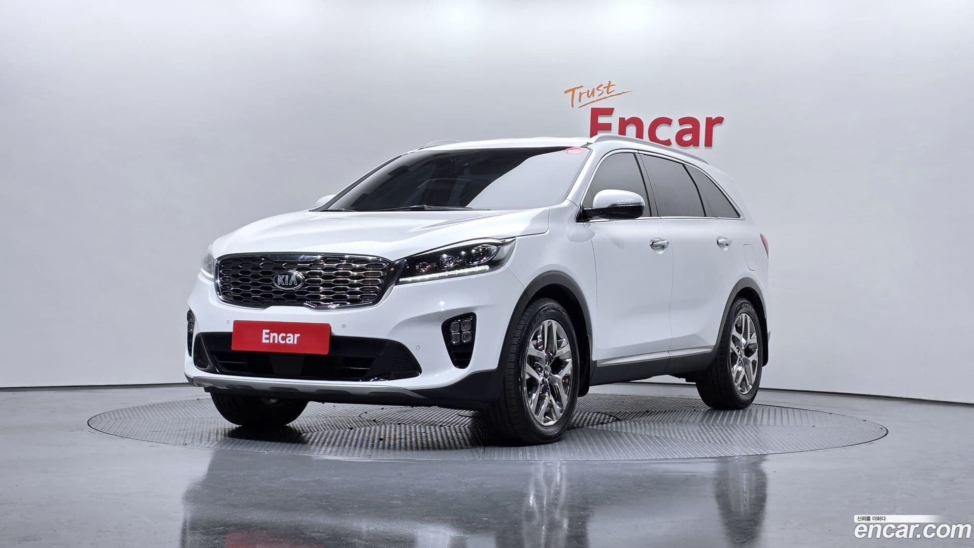 Main__Slider__Photo:Sorento Kia 2019.10-0