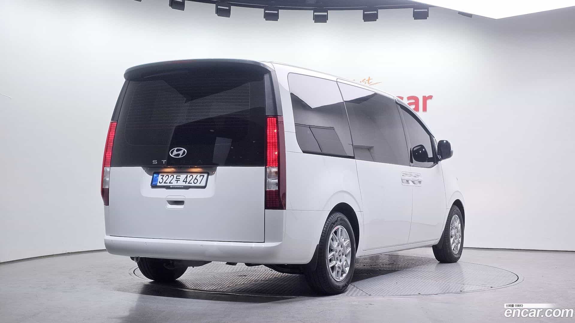 Staria Hyundai 2025.10-OUTER-002