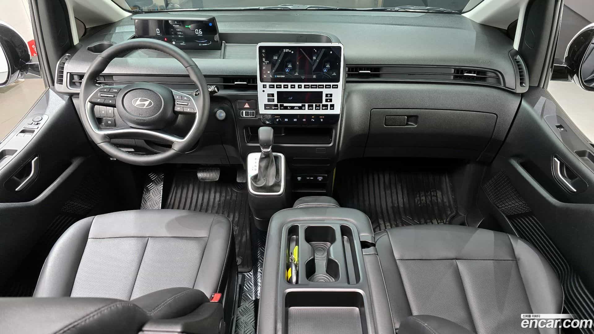 Staria Hyundai 2025.10-INNER-007