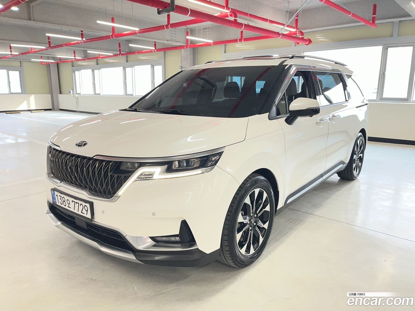 Main__Slider__Photo:Canival Kia 2021.4-0