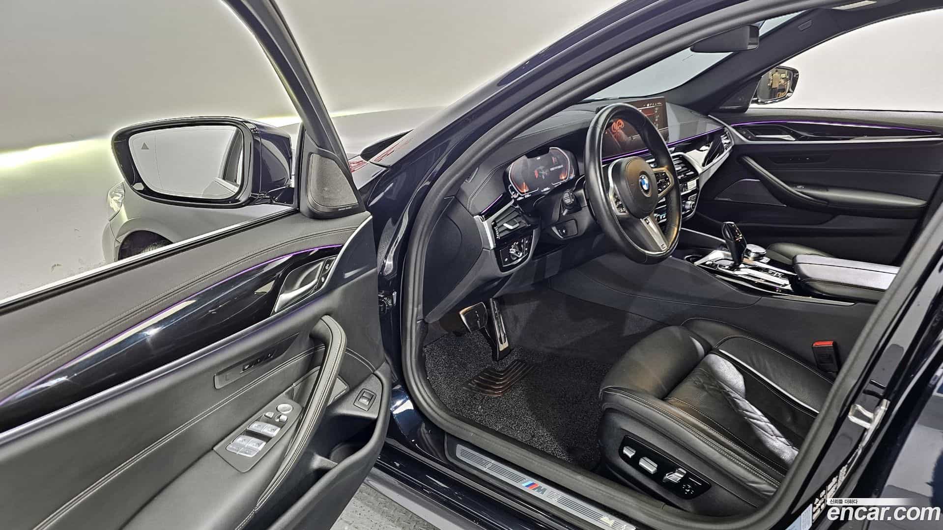 5-Series BMW 2023.0-INNER-010
