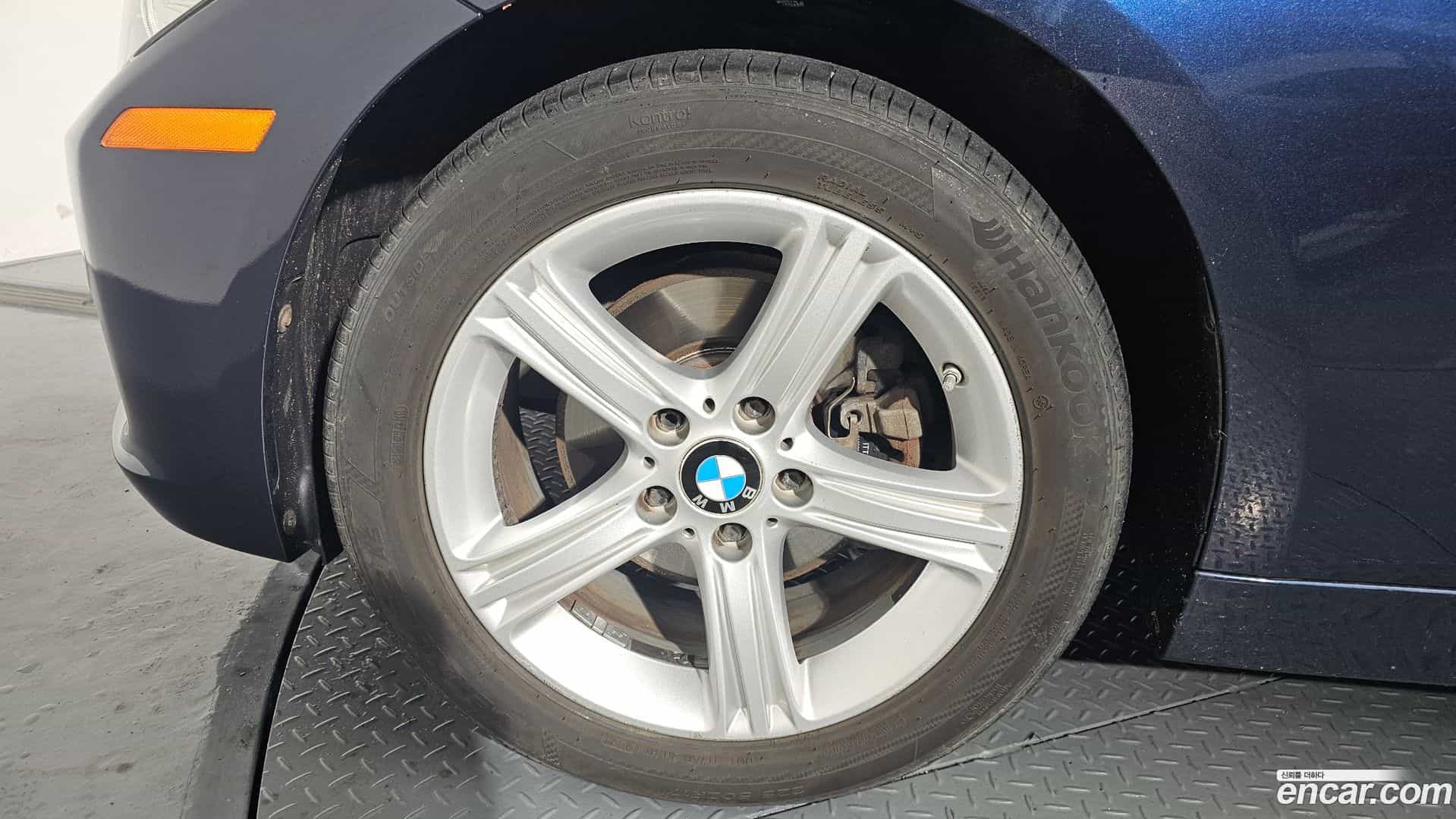 3-Series BMW 2015.5-OUTER-005
