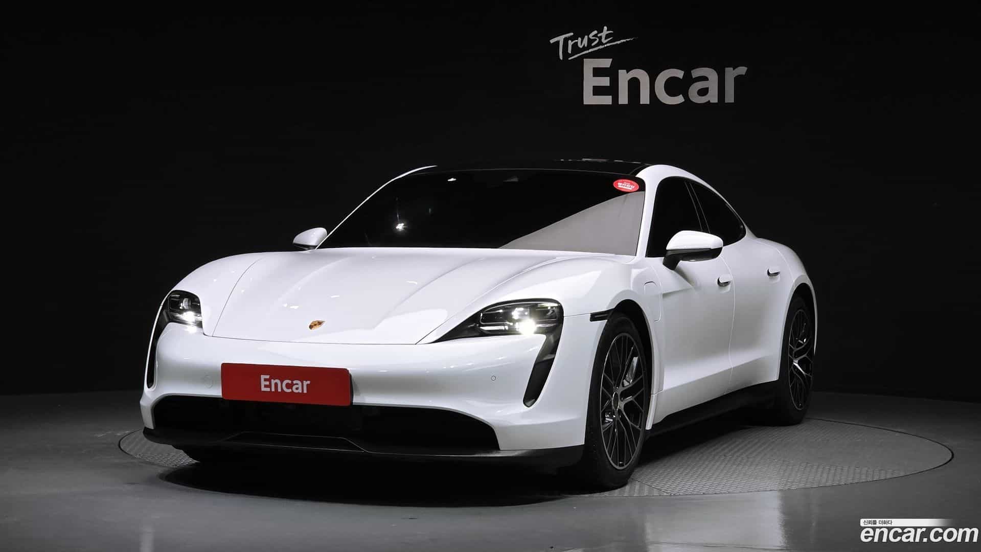 Taycan Porsche 2022.2-OUTER-001