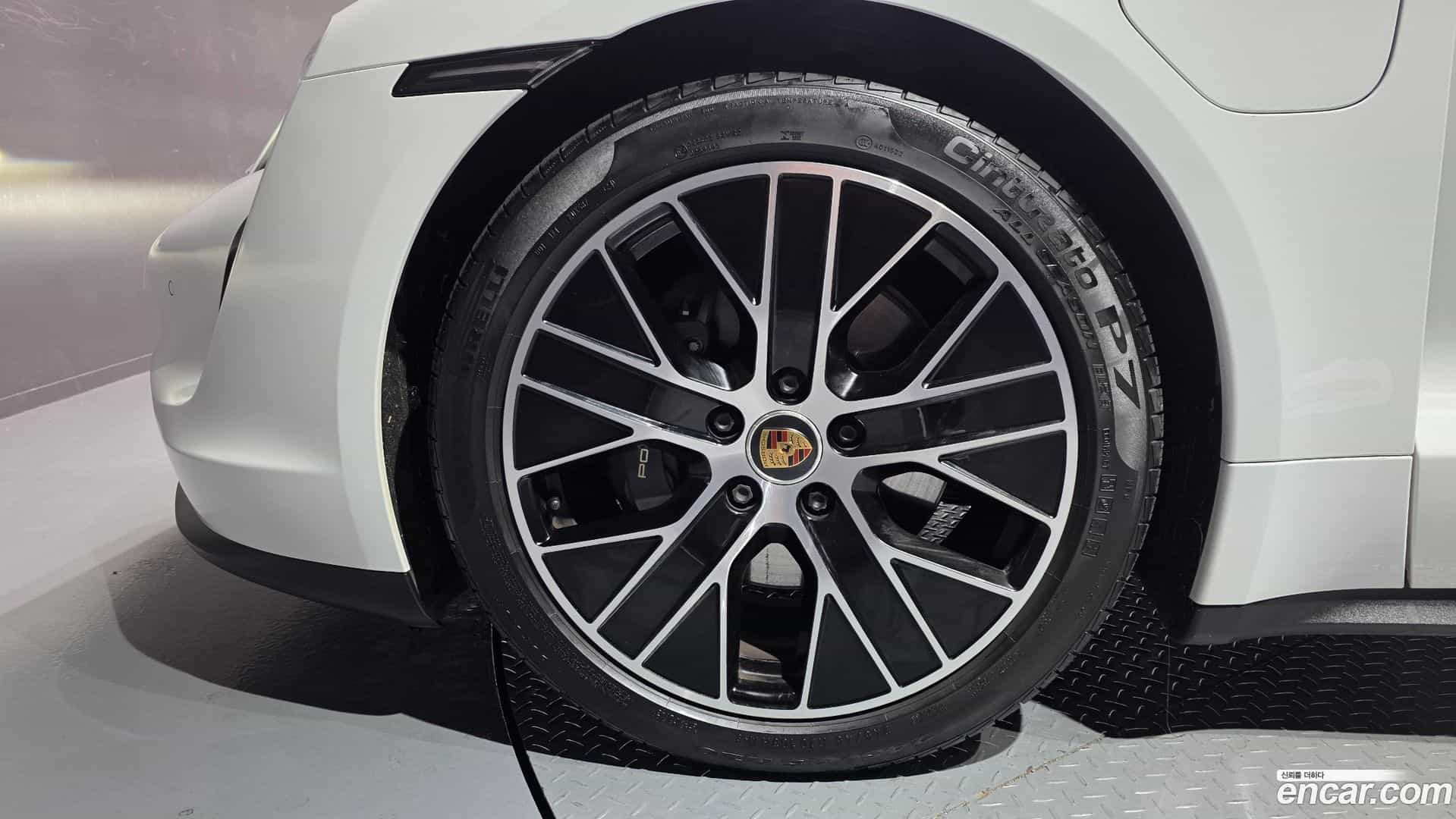 Taycan Porsche 2022.2-OUTER-005