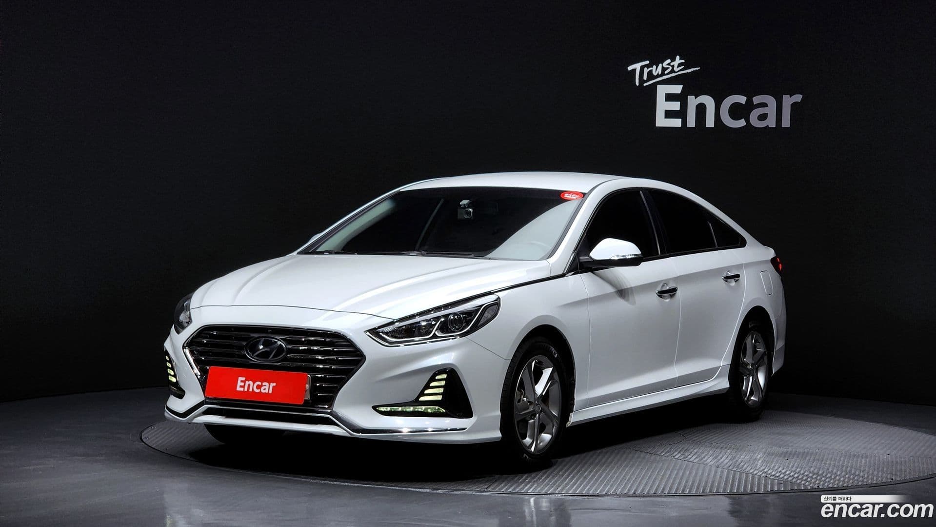 Main__Slider__Photo:Sonata Hyundai 2018.9-0