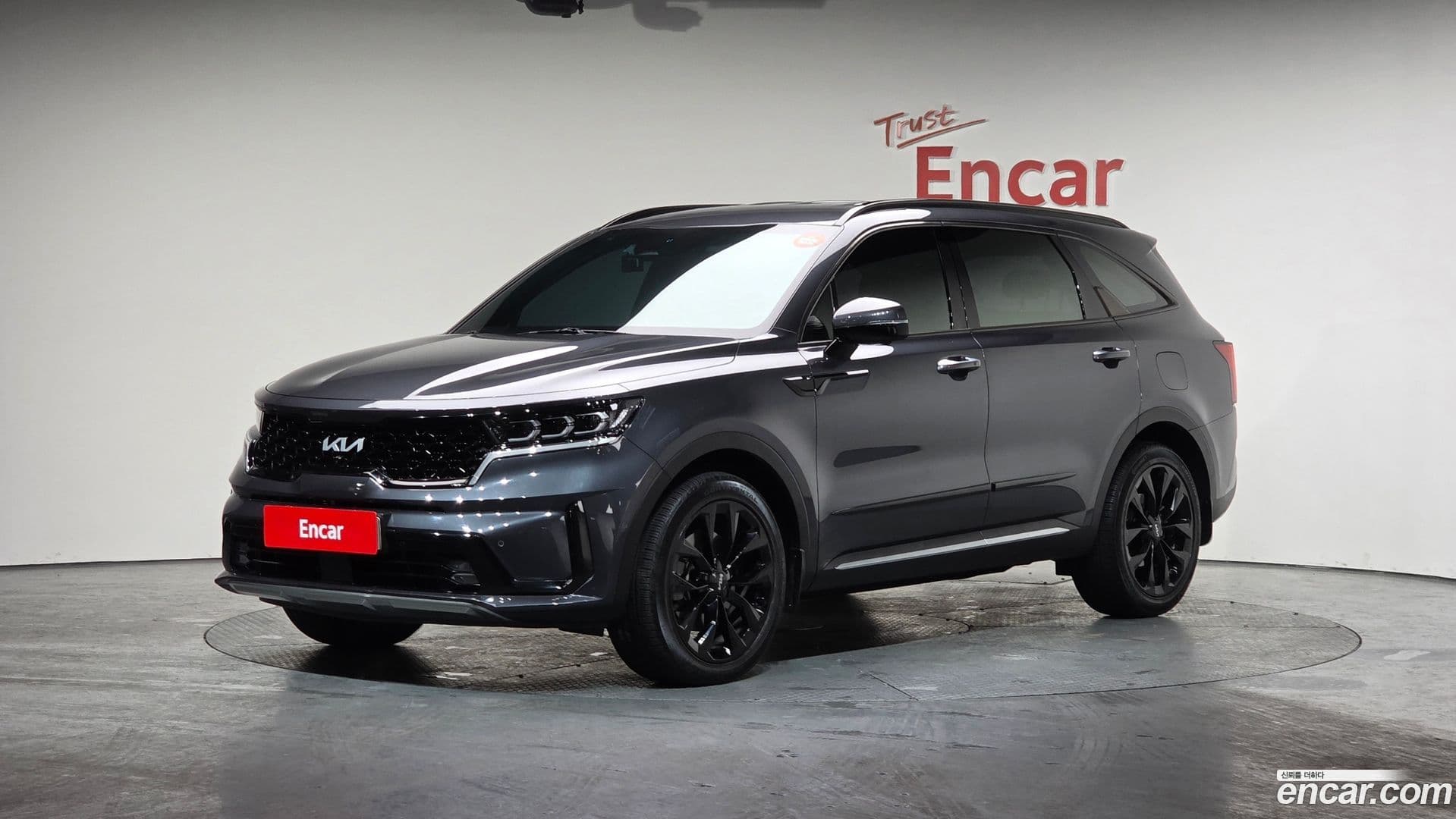 Main__Slider__Photo:Sorento Kia 2022.3-0