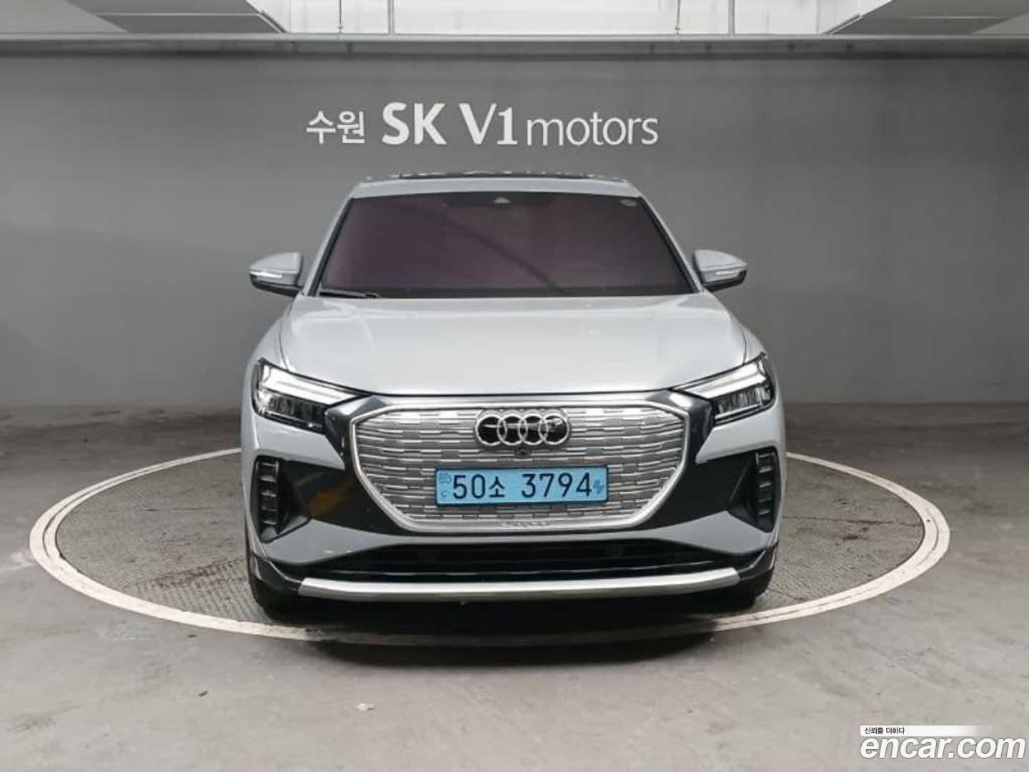 Main__Slider__Photo:Q4 e-tron Audi 2025.2-0