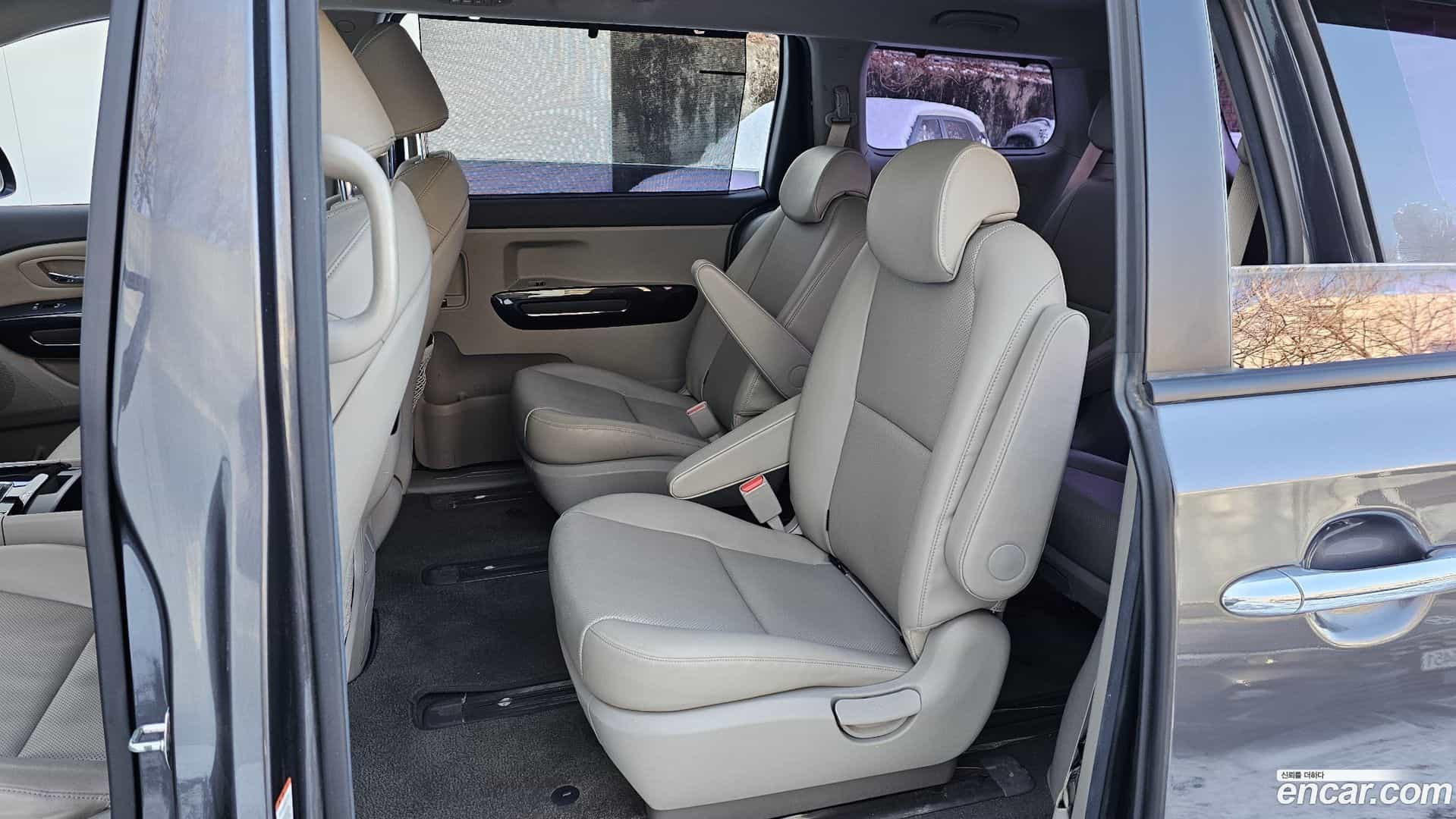 Canival Kia 2016.1-OPTION-016