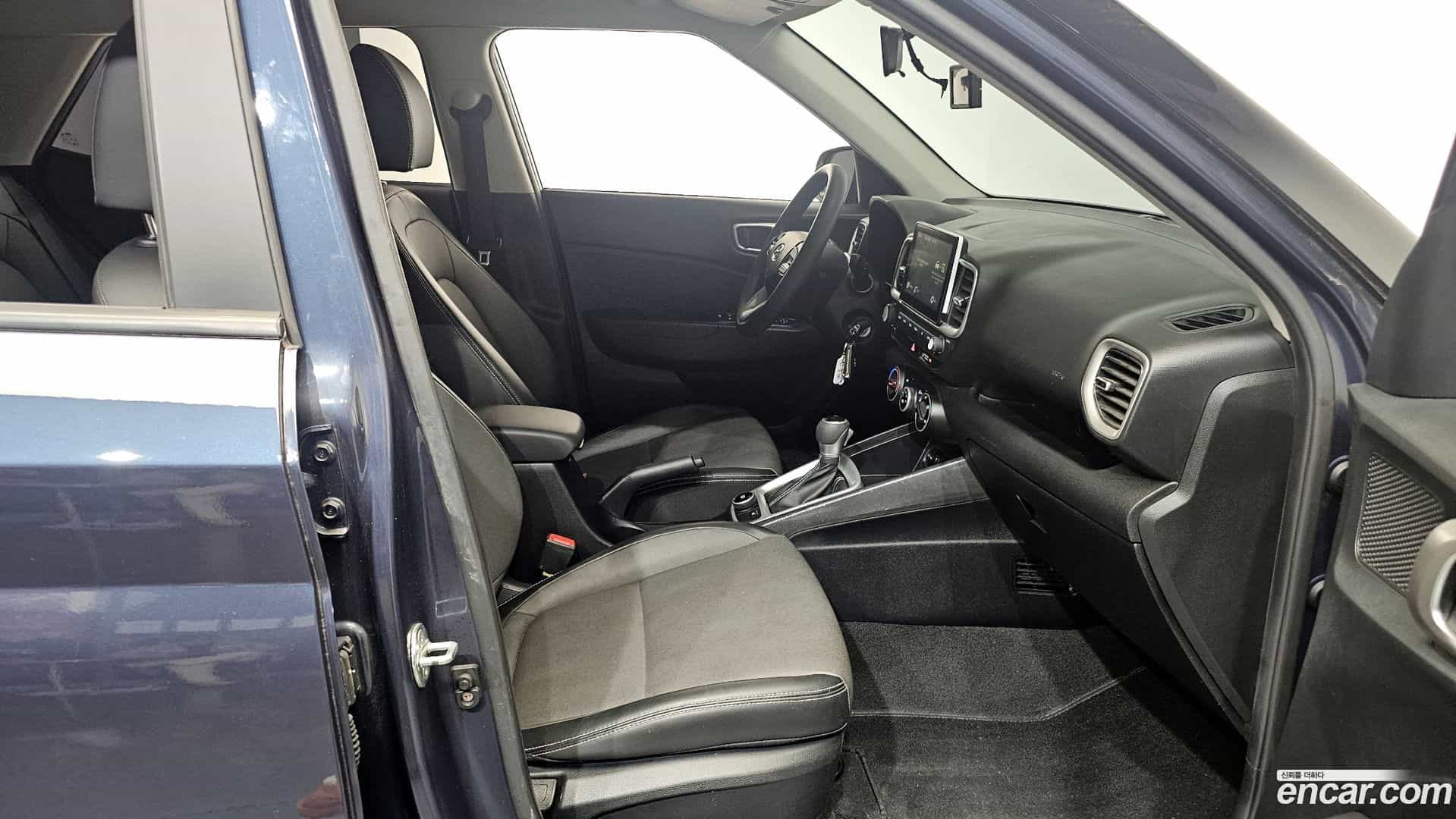 Venue Hyundai 2021.1-OPTION-015