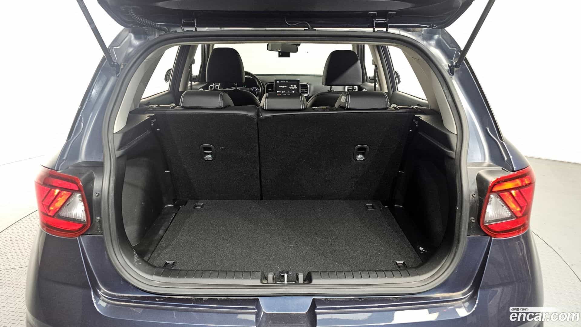 Venue Hyundai 2021.1-OPTION-024