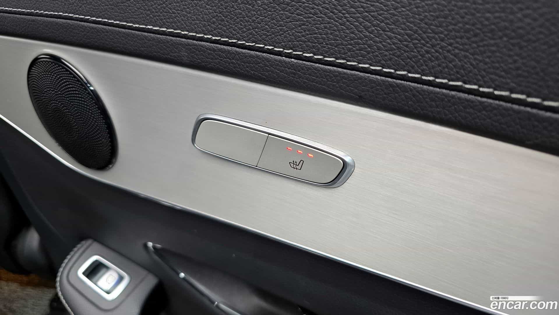 GLC-Class Mercedes-Benz 2021.4-OPTION-023