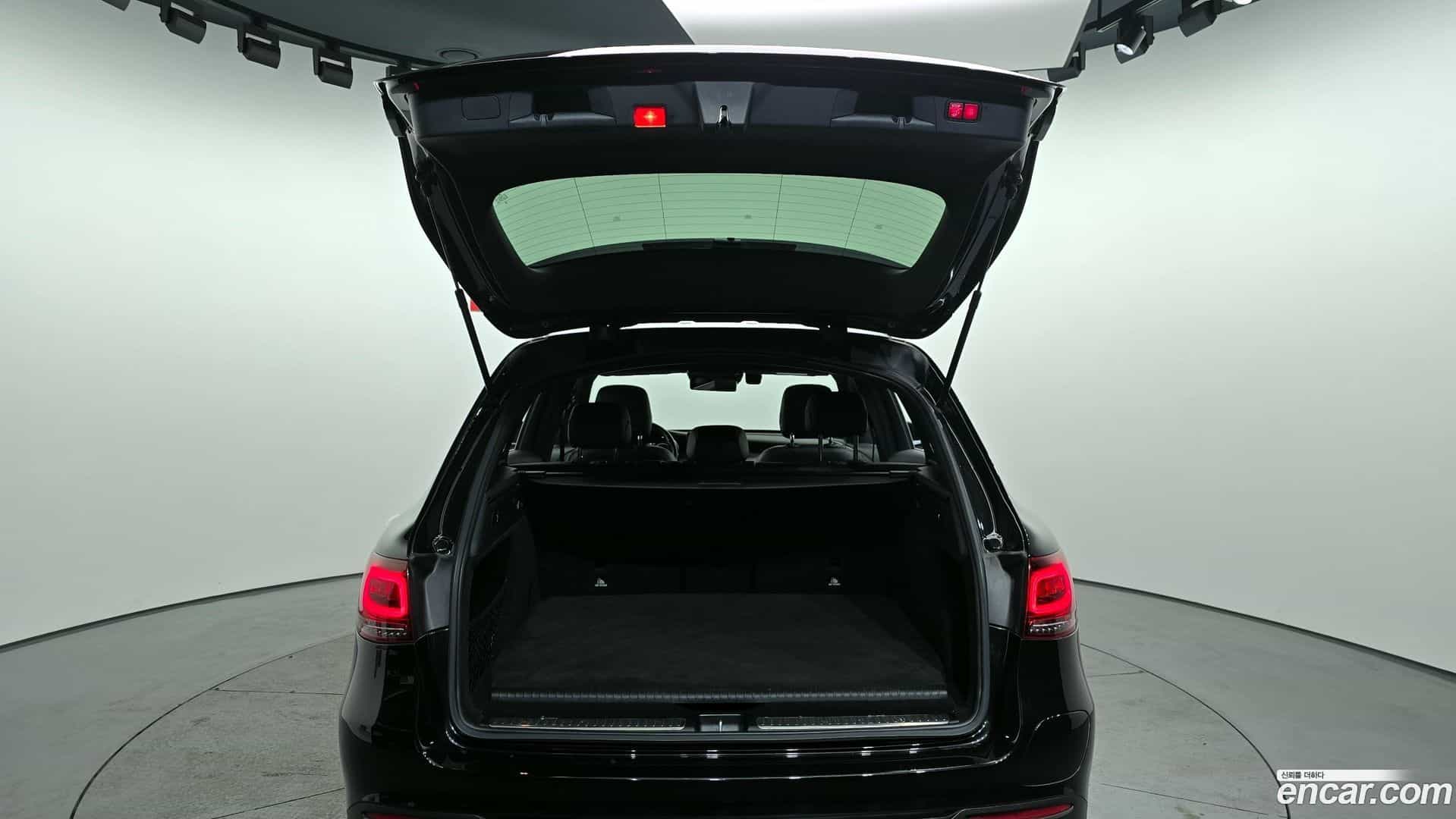 GLC-Class Mercedes-Benz 2021.4-OPTION-024