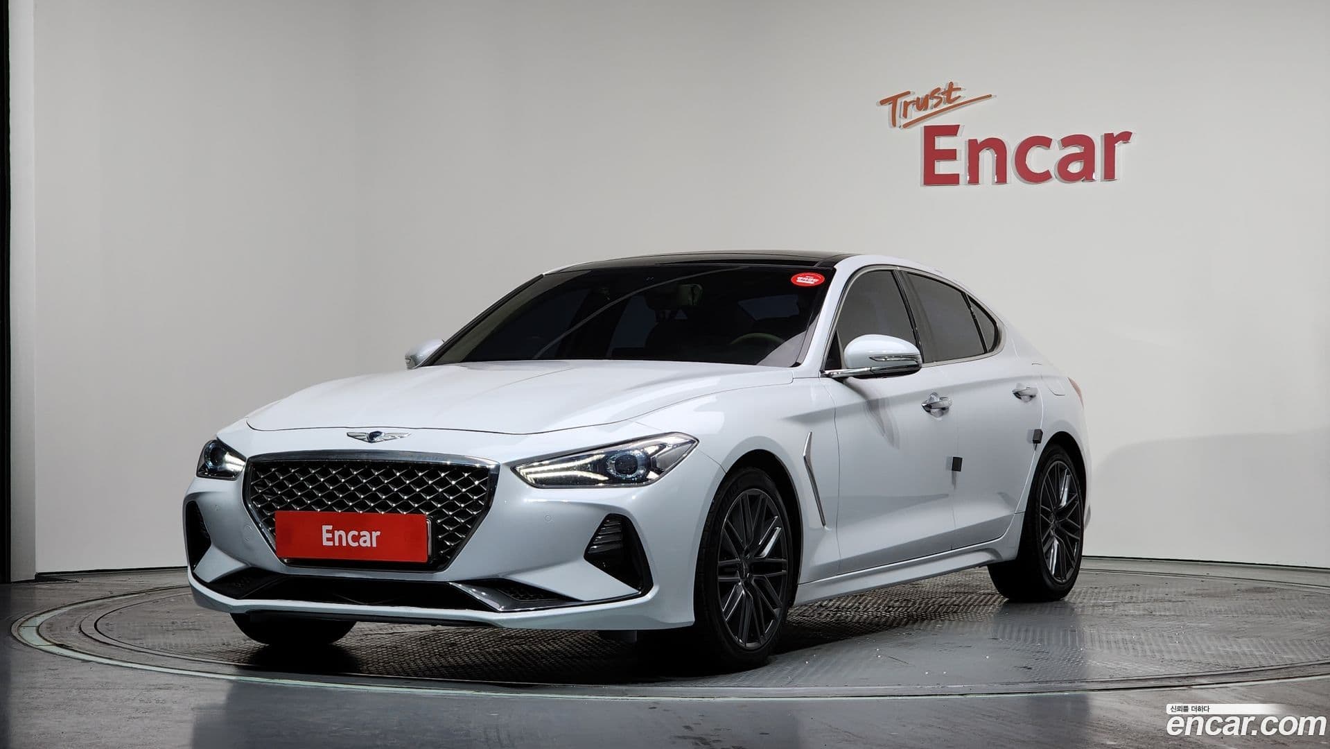 Main__Slider__Photo:G70 Genesis 2018.1-0