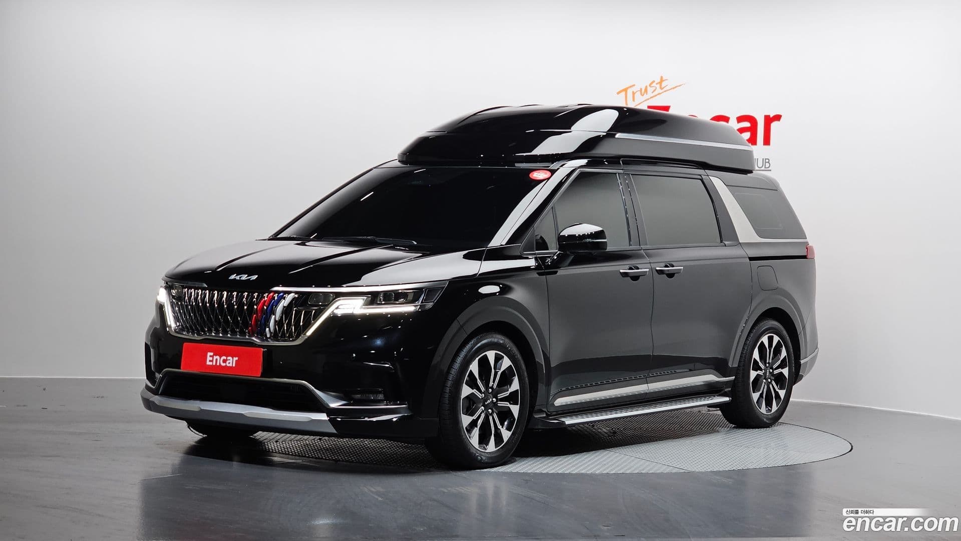 Main__Slider__Photo:Canival Kia 2022.11-0