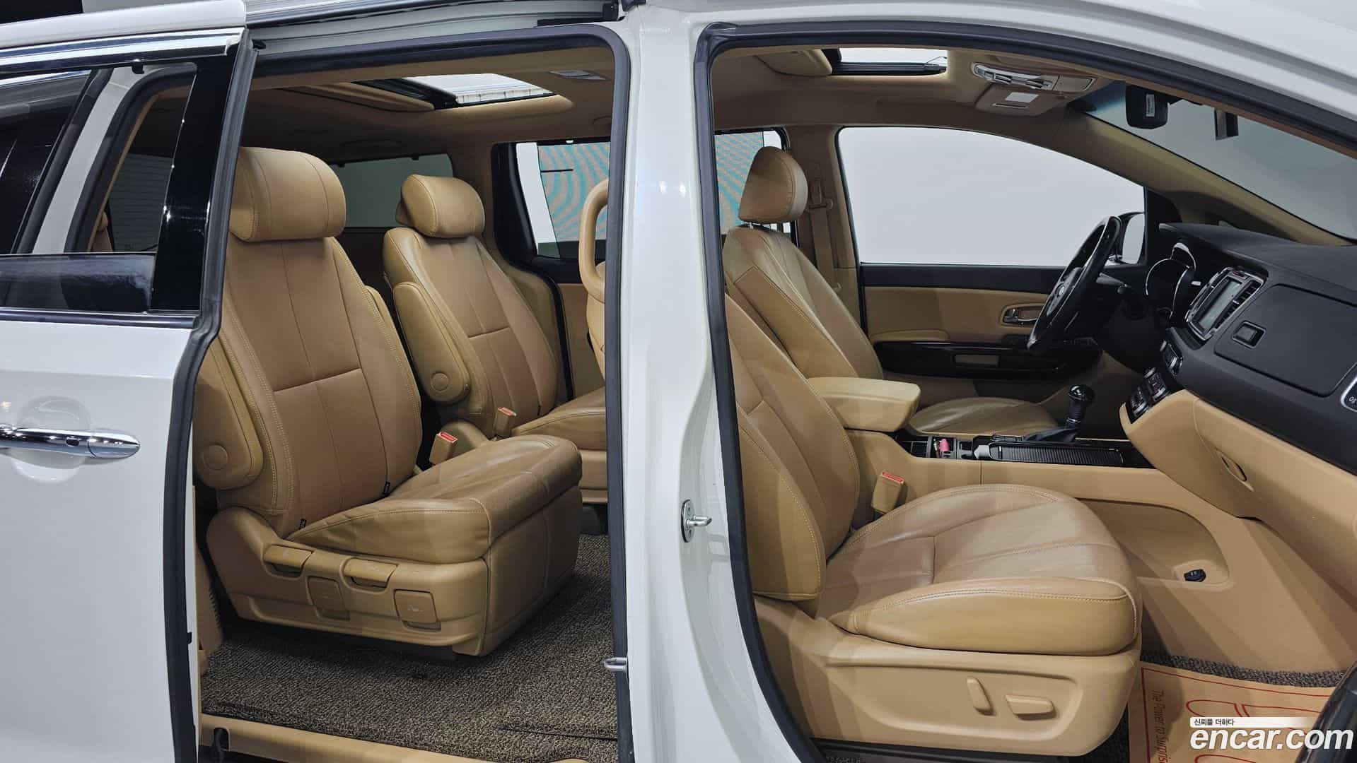 Canival Kia 2016.0-INNER-010