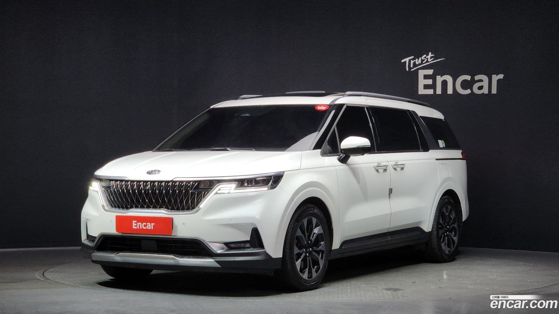 Main__Slider__Photo:Canival Kia 2021.0-0