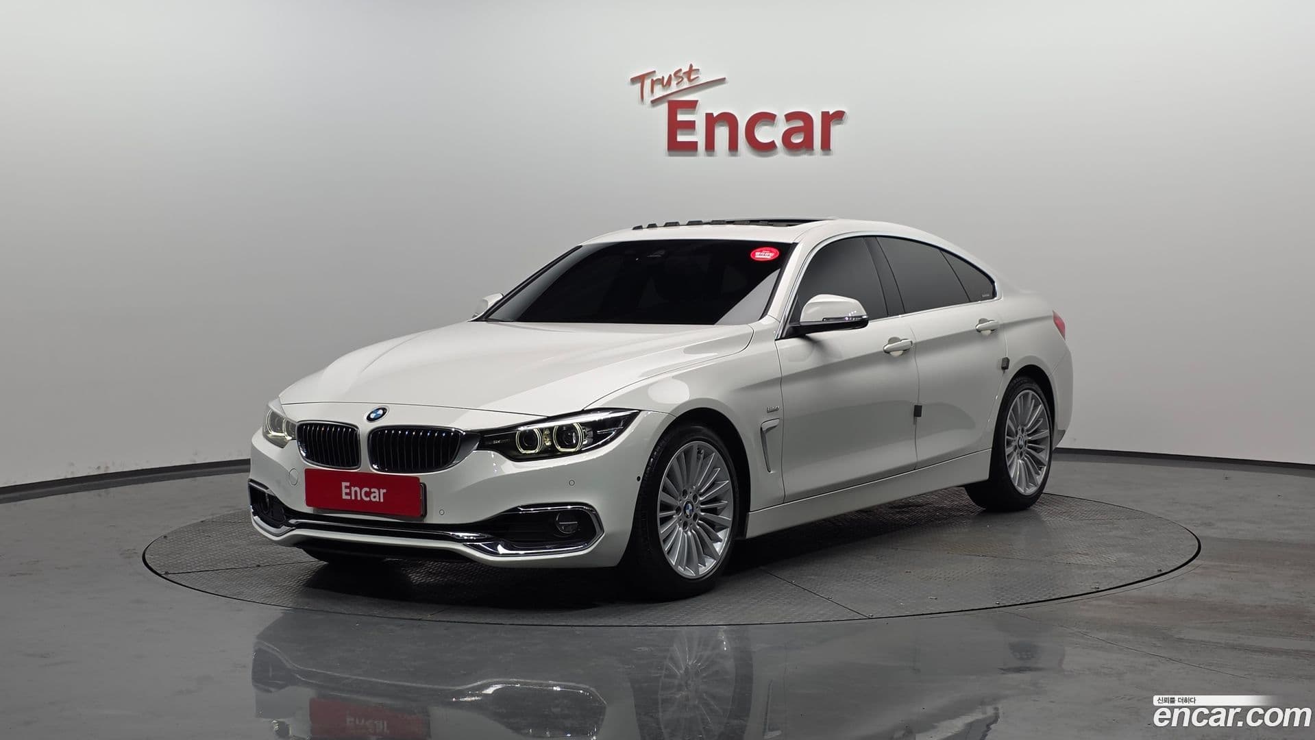 Main__Slider__Photo:4-Series BMW 2018.5-0