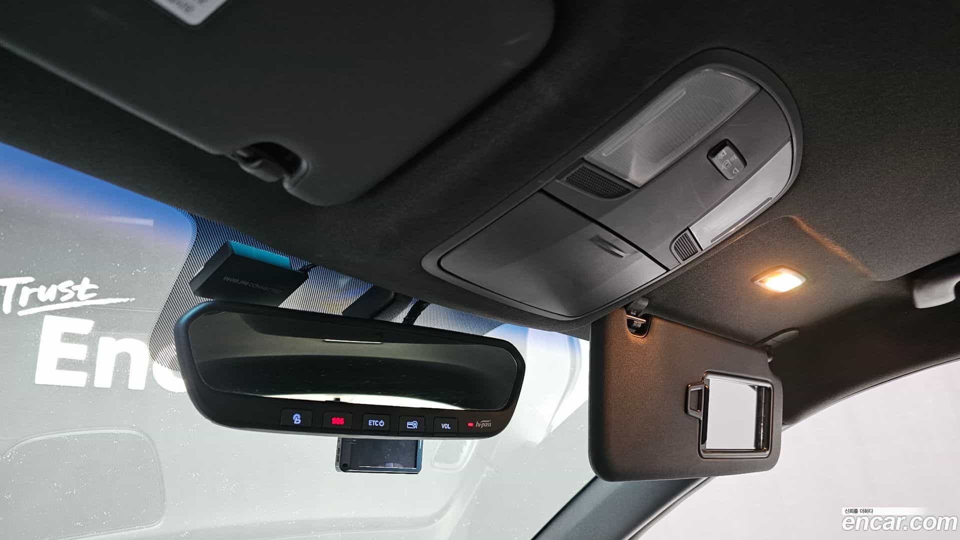 Veloster Hyundai 2018.8-OPTION-022
