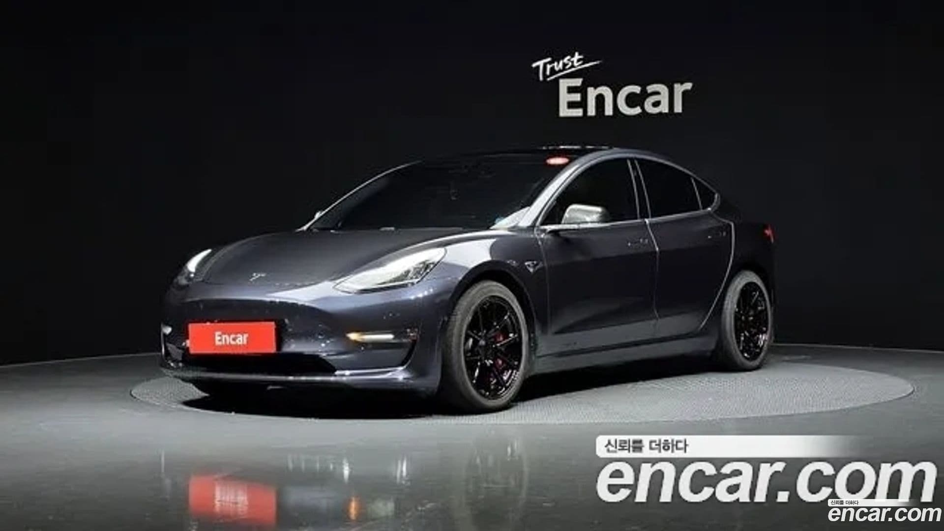 Main__Slider__Photo:Model 3 Tesla 2020.2-0