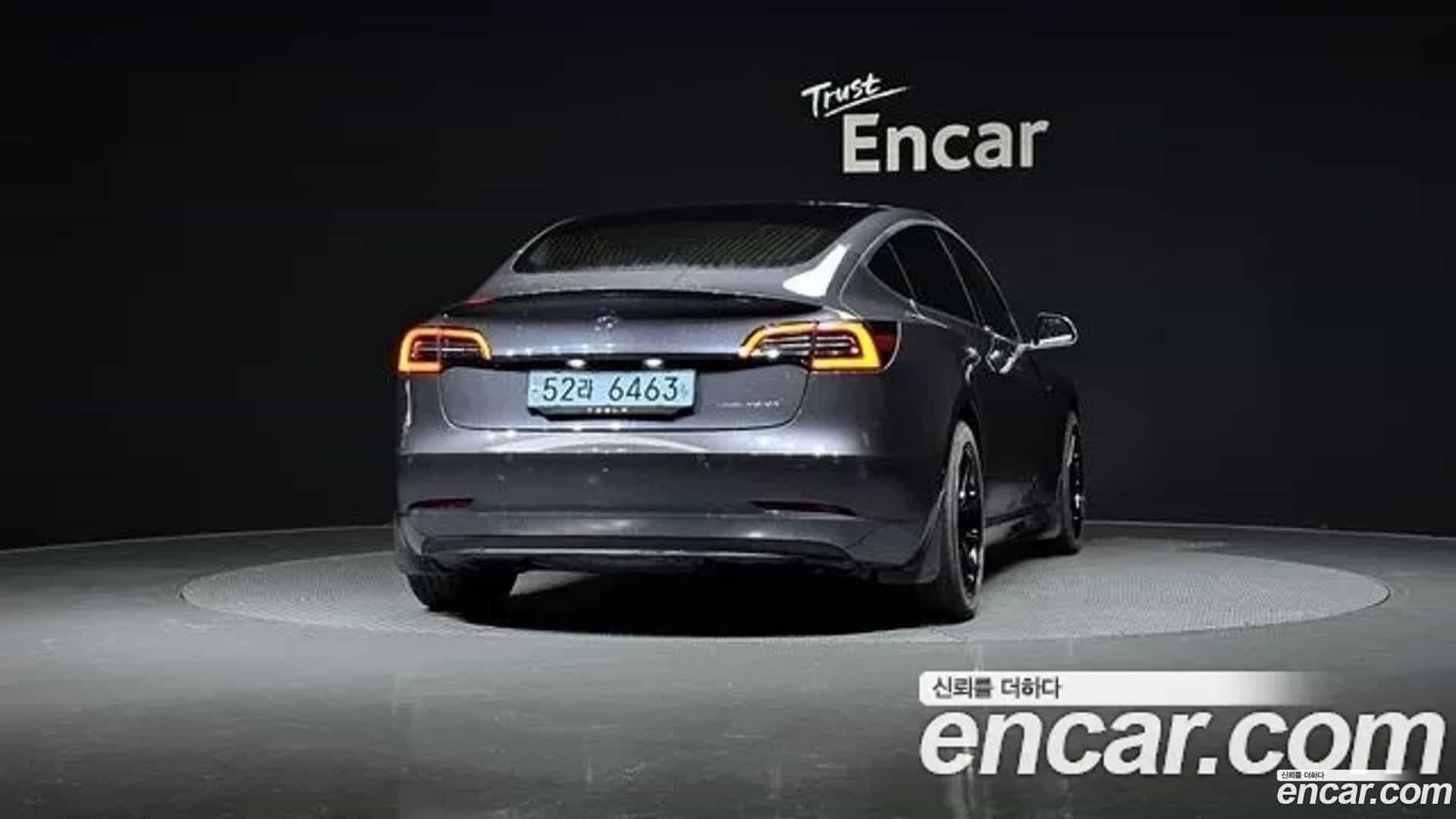 Model 3 Tesla 2020.2-OUTER-004