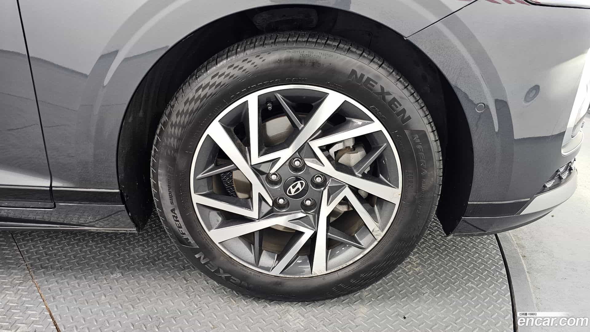 Grandeur Hyundai 2022.11-OUTER-005
