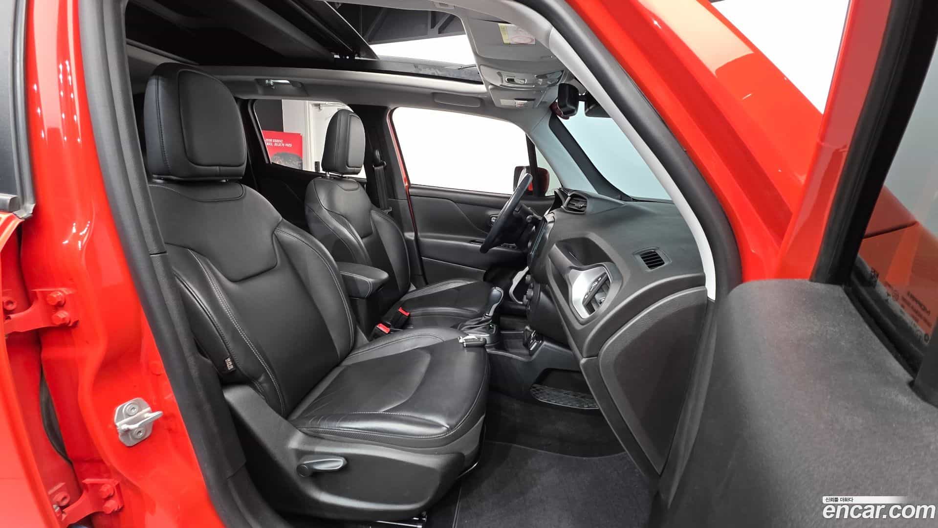 Renegade Jeep 2018.7-INNER-010