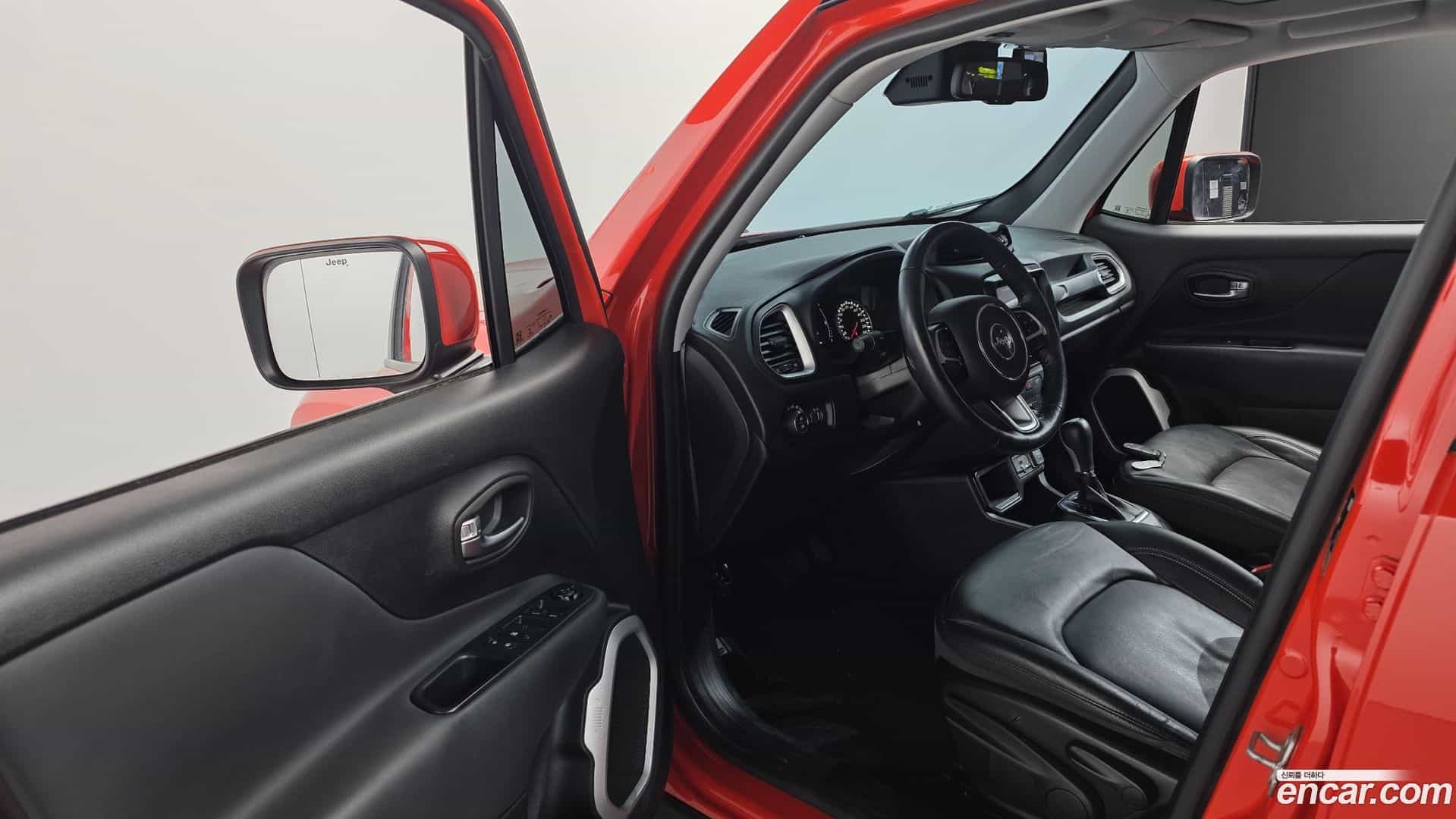 Renegade Jeep 2018.7-OPTION-016