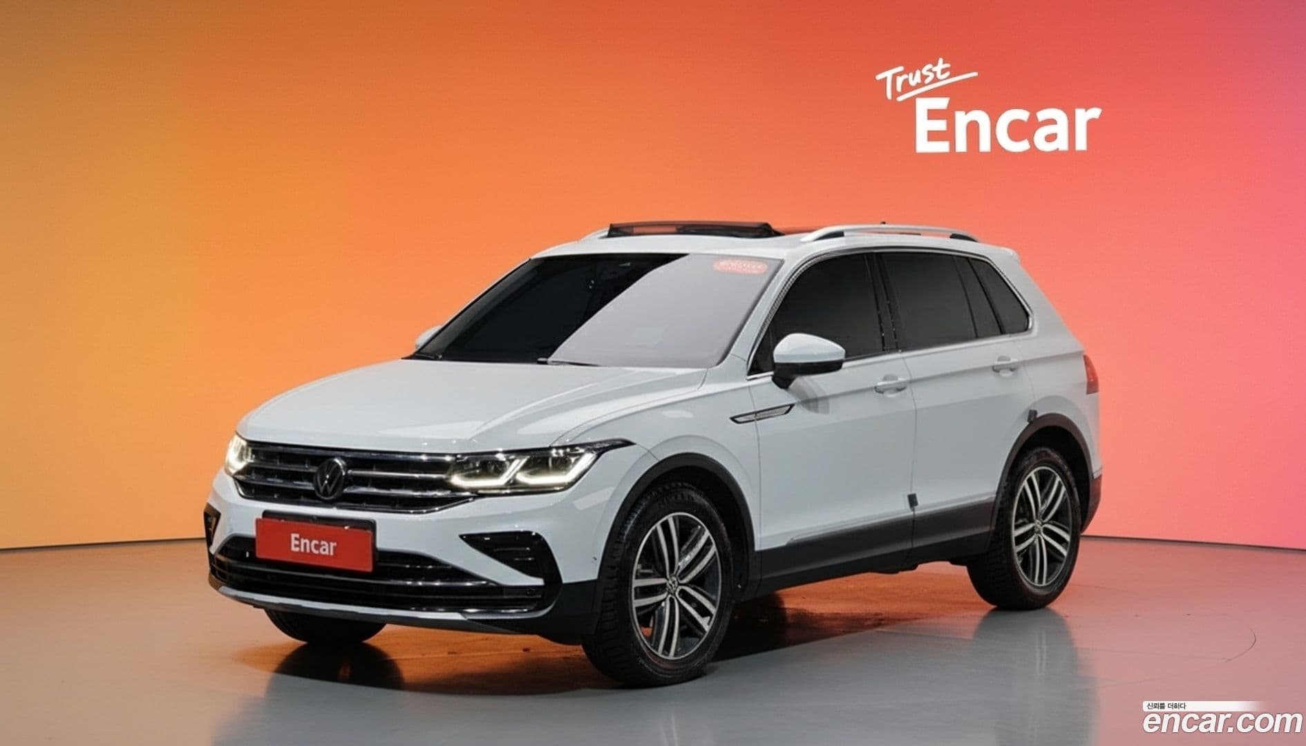 Main__Slider__Photo:Tiguan Volkswagen 2024.9-0