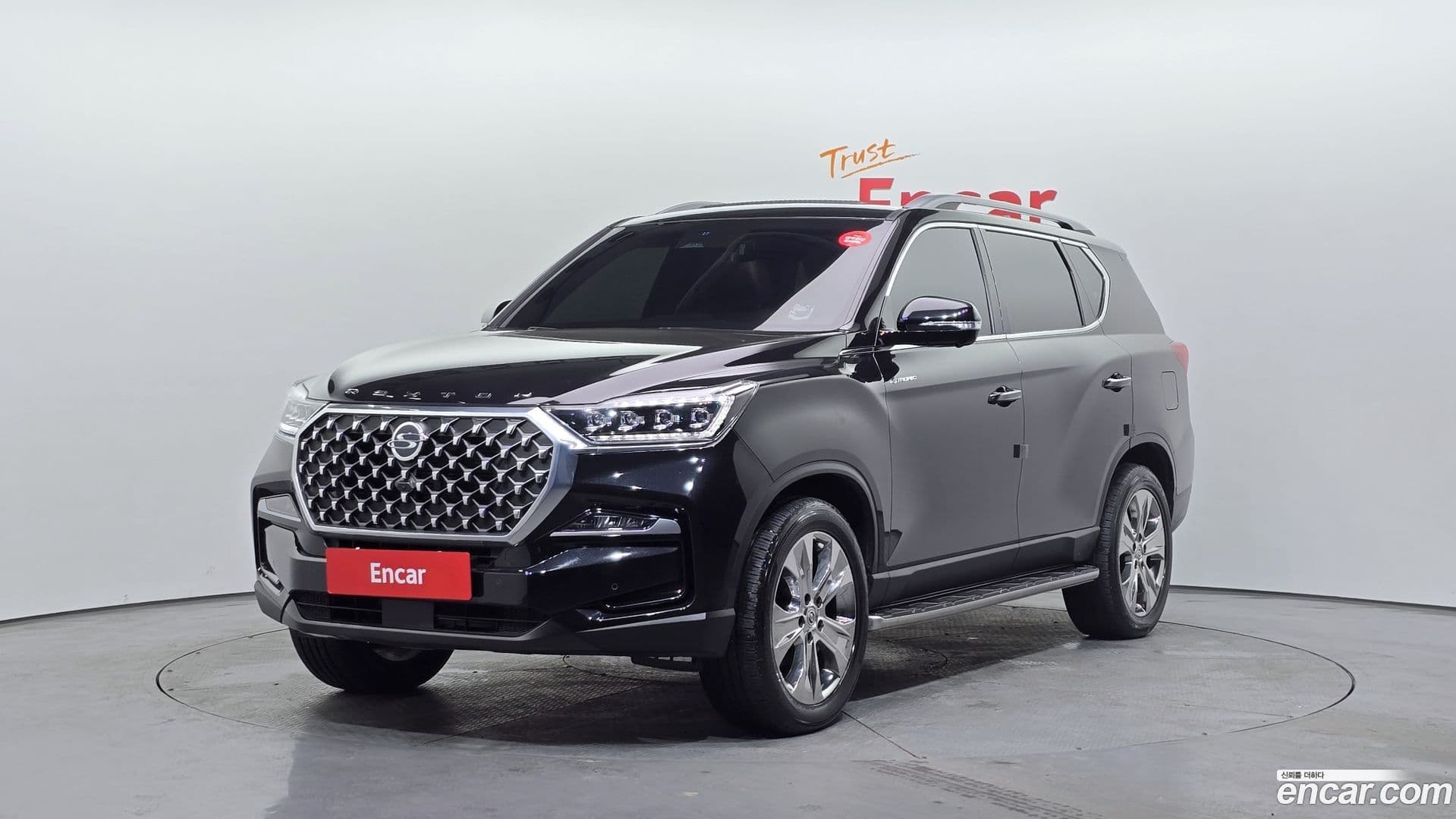 Main__Slider__Photo:Rexton KG Mobility 2022.1-0