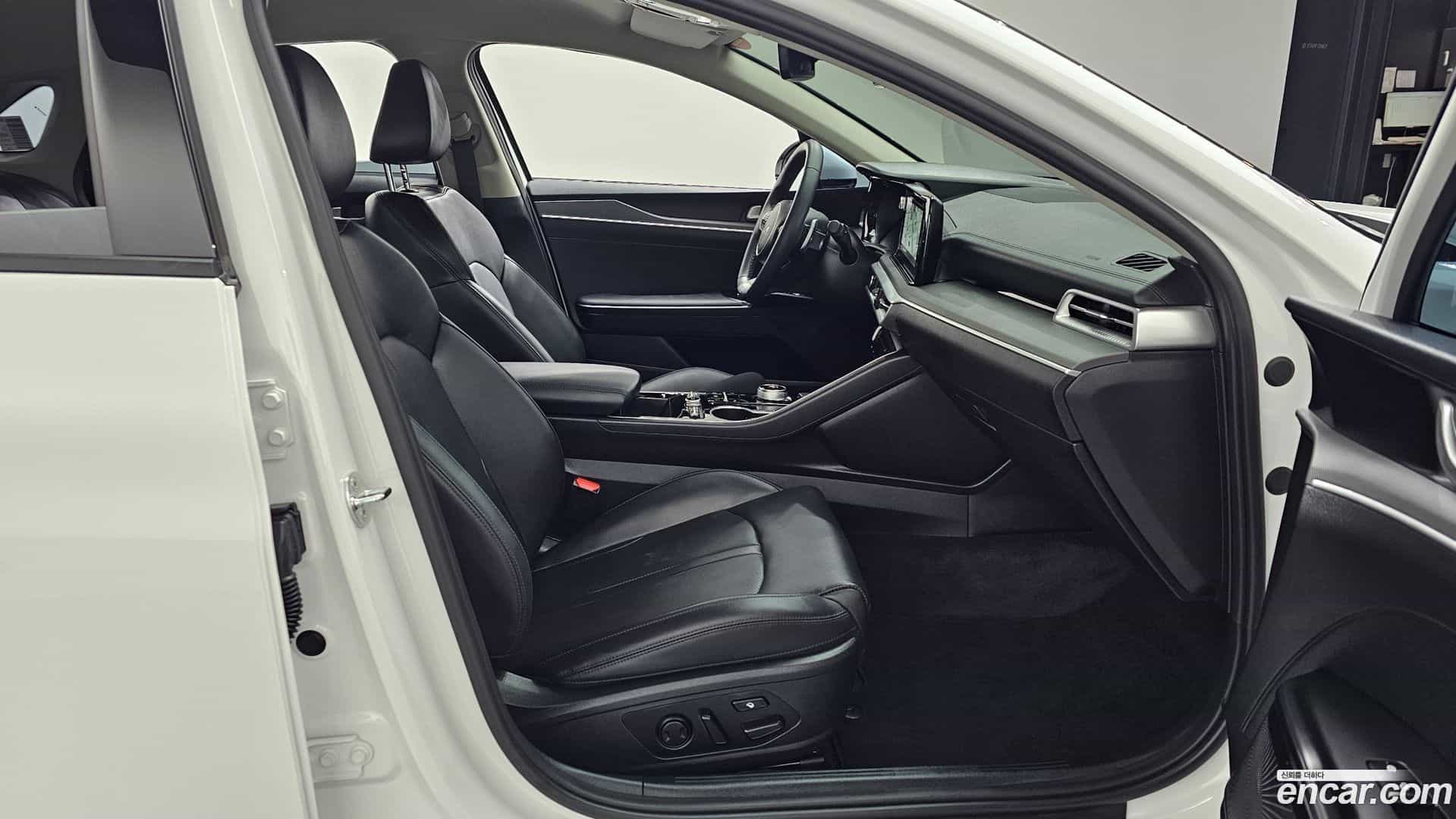 K5 Kia 2023.6-INNER-010