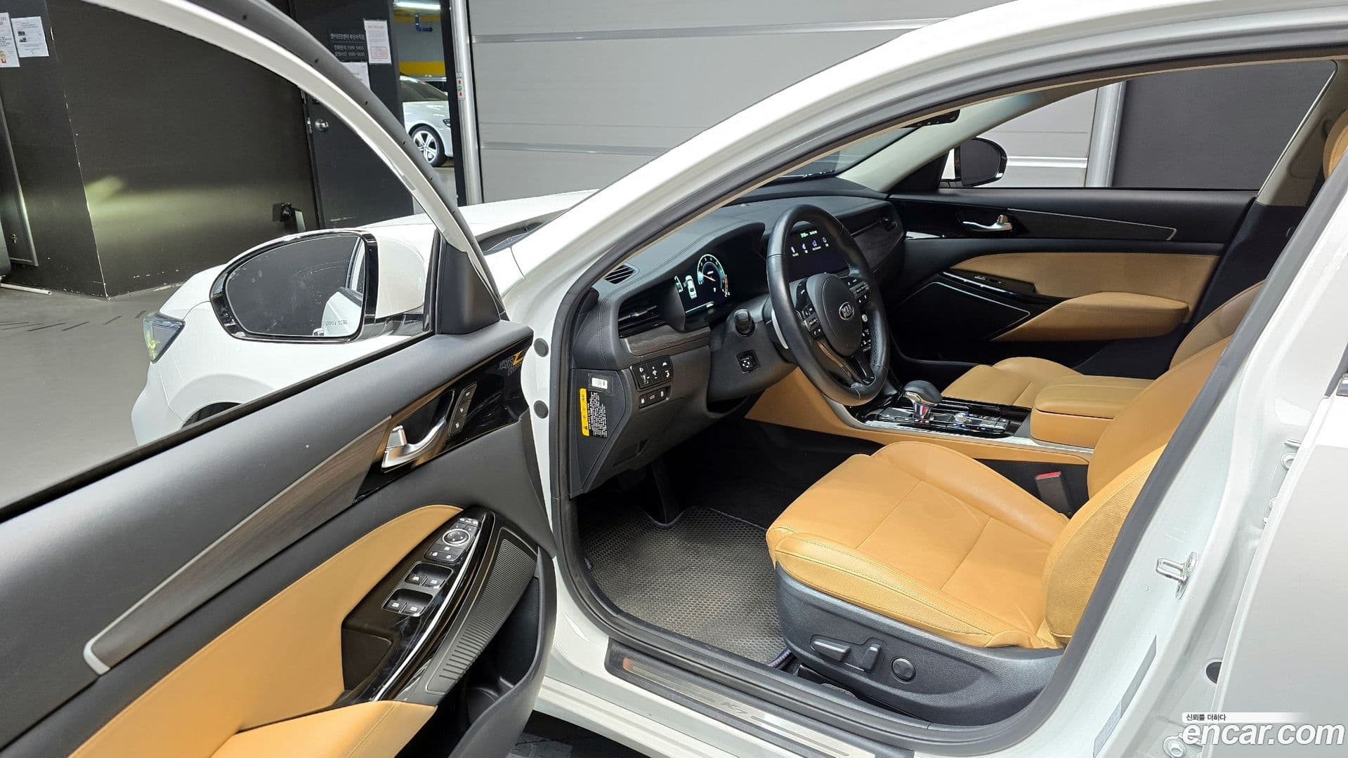 Main__Slider__Photo:K7 Kia 2019.8-10