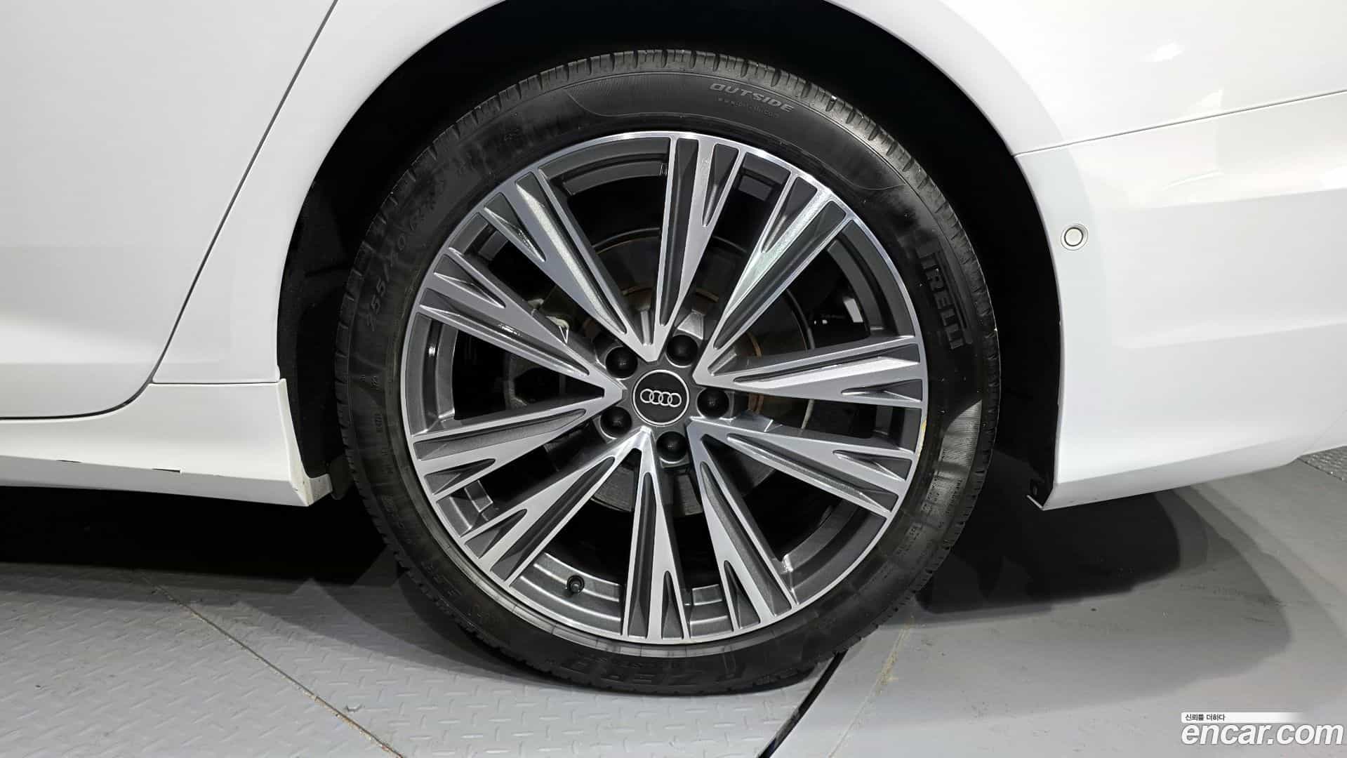 A6 Audi 2022.10-OUTER-005