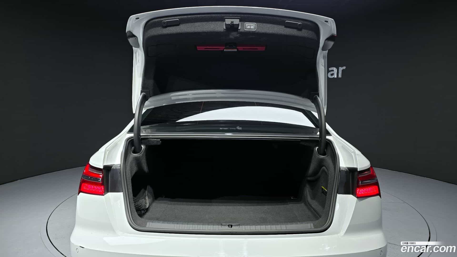 A6 Audi 2022.10-OPTION-023