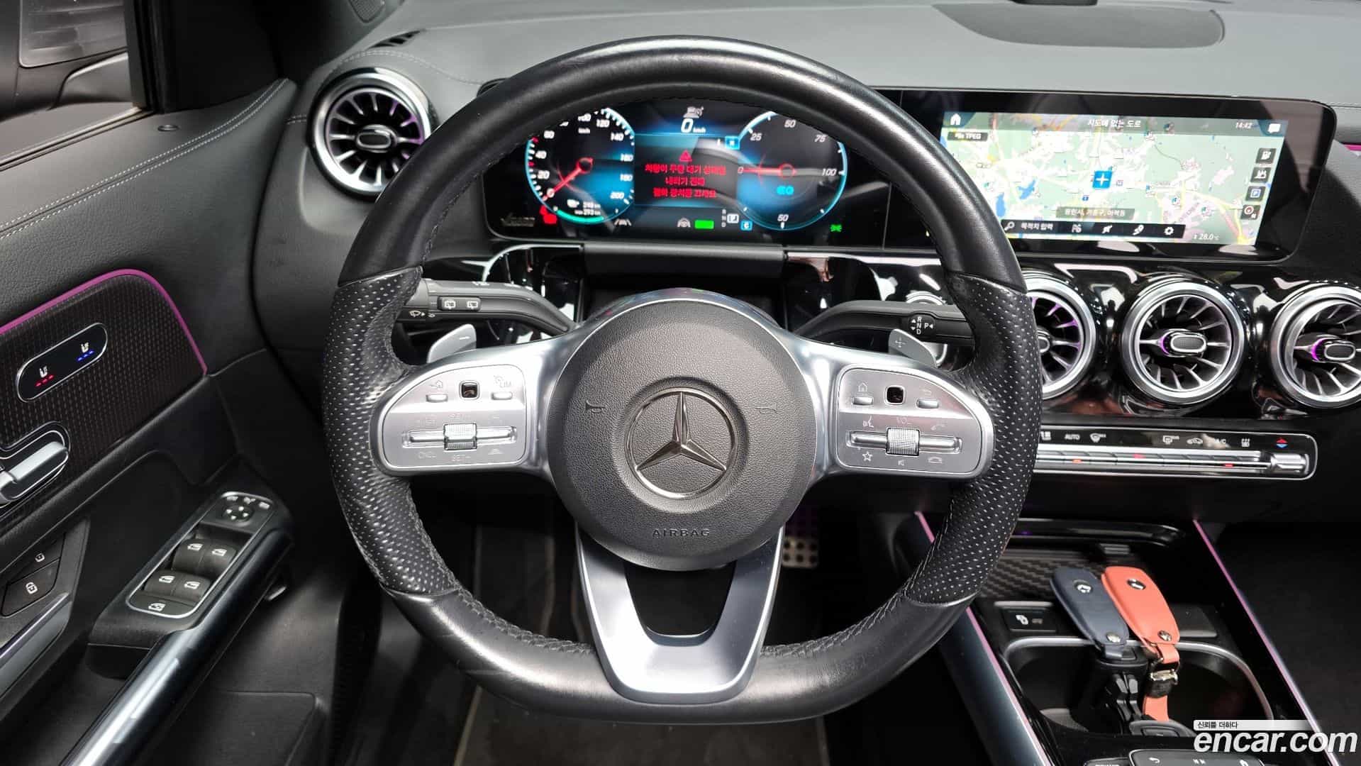 EQA Mercedes-Benz 2021.11-OPTION-017